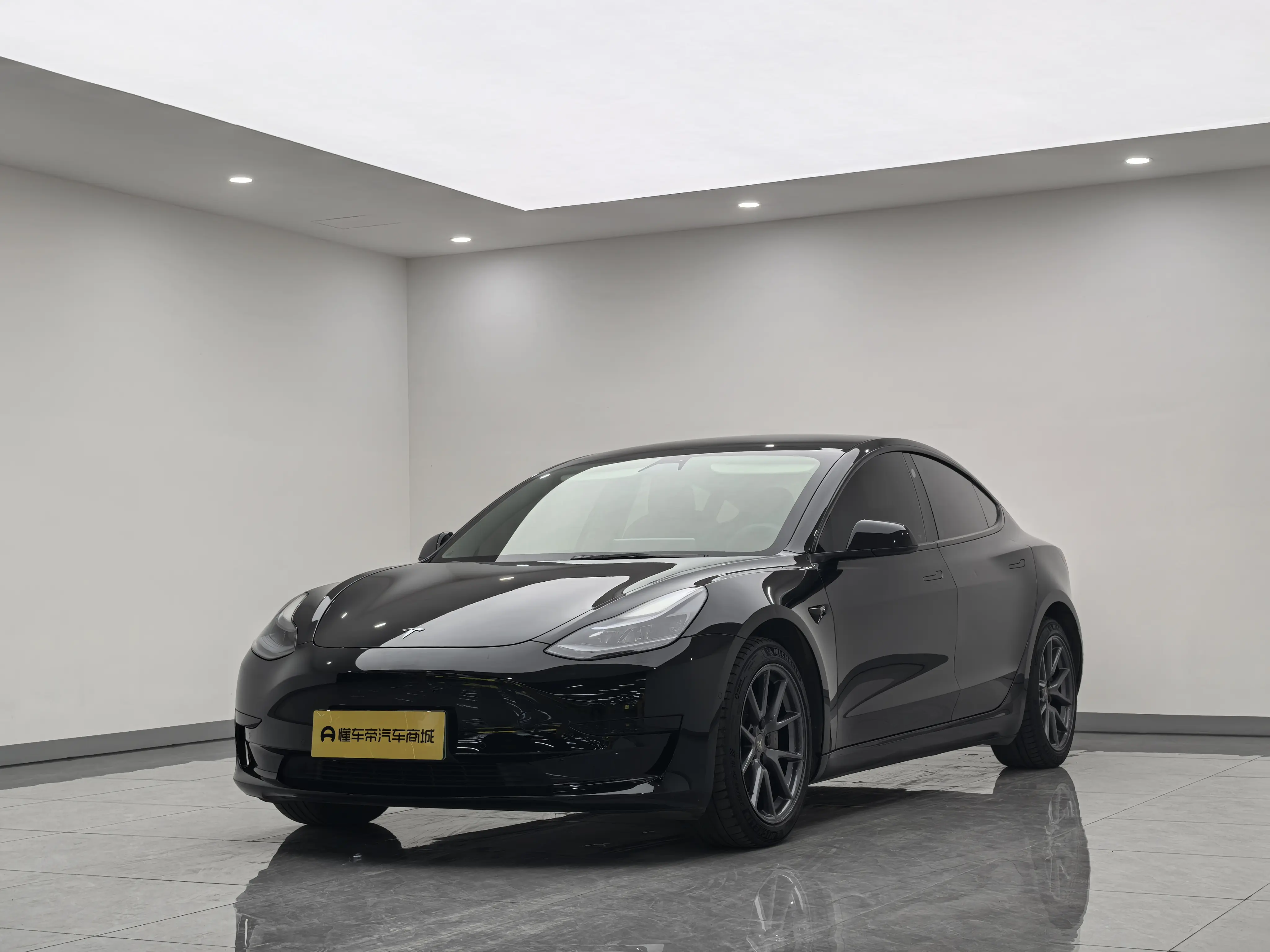 Tesla Model 3  из Китая