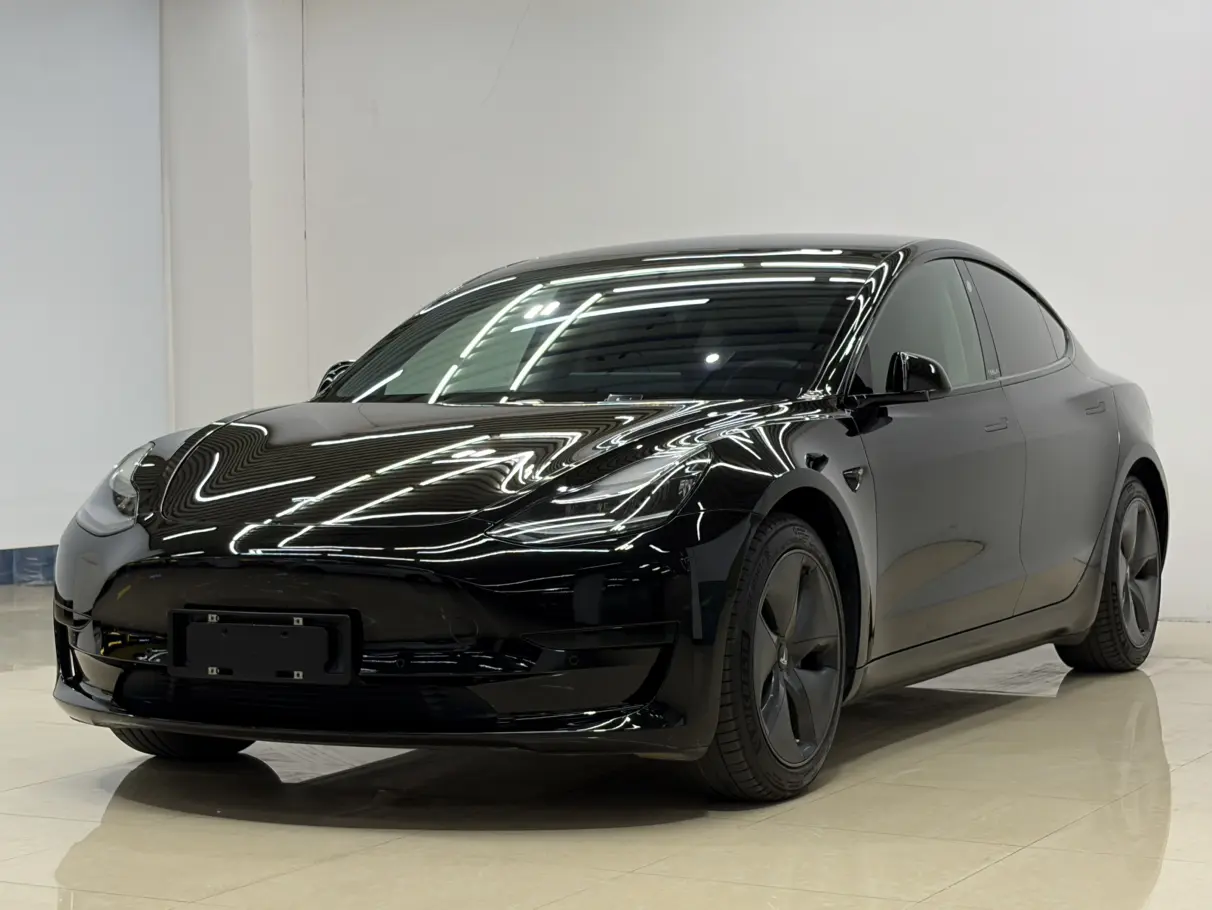 Tesla Model 3  из Китая
