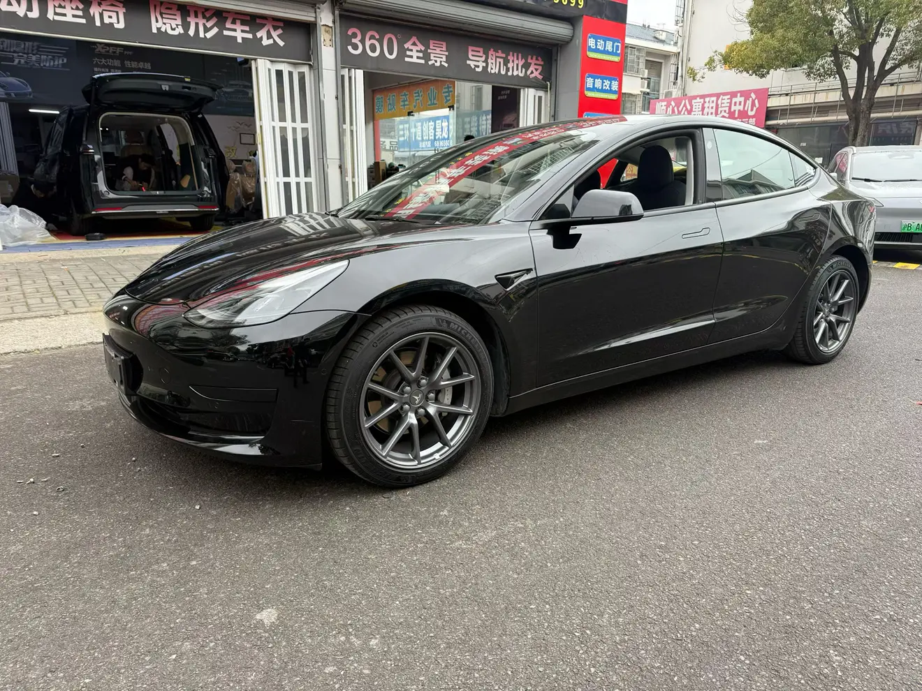 Tesla Model 3  из Китая