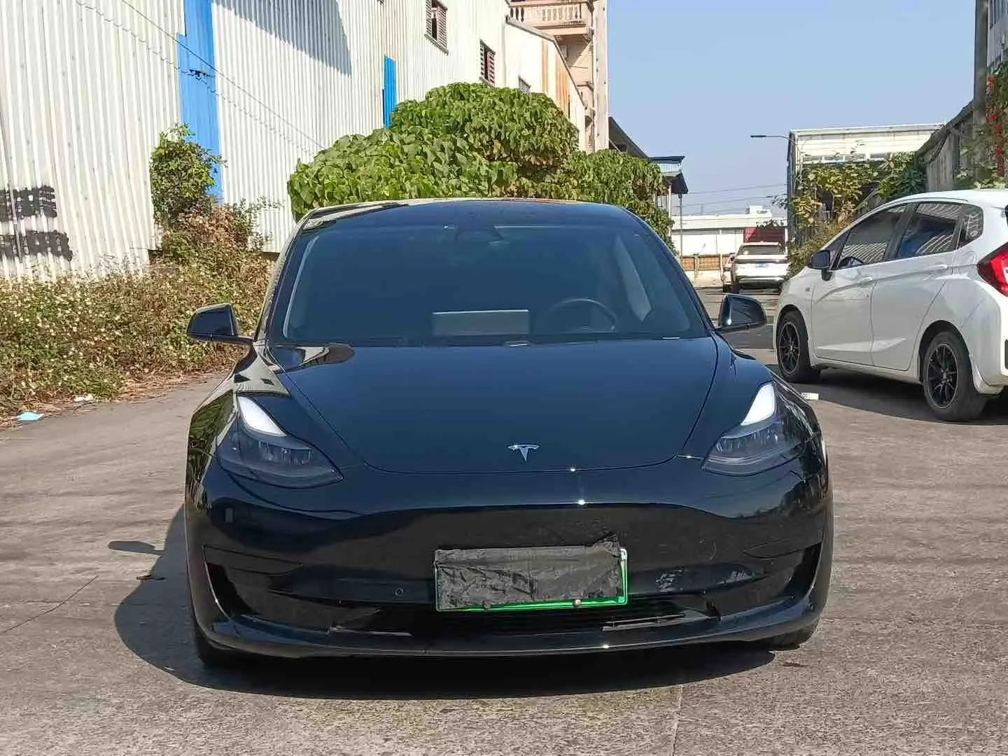 Tesla Model 3  из Китая
