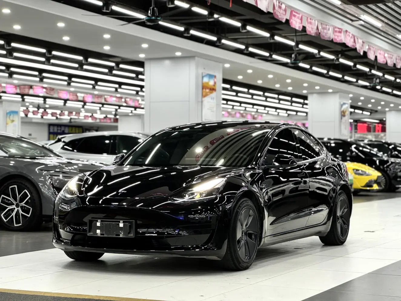 Tesla Model 3  из Китая