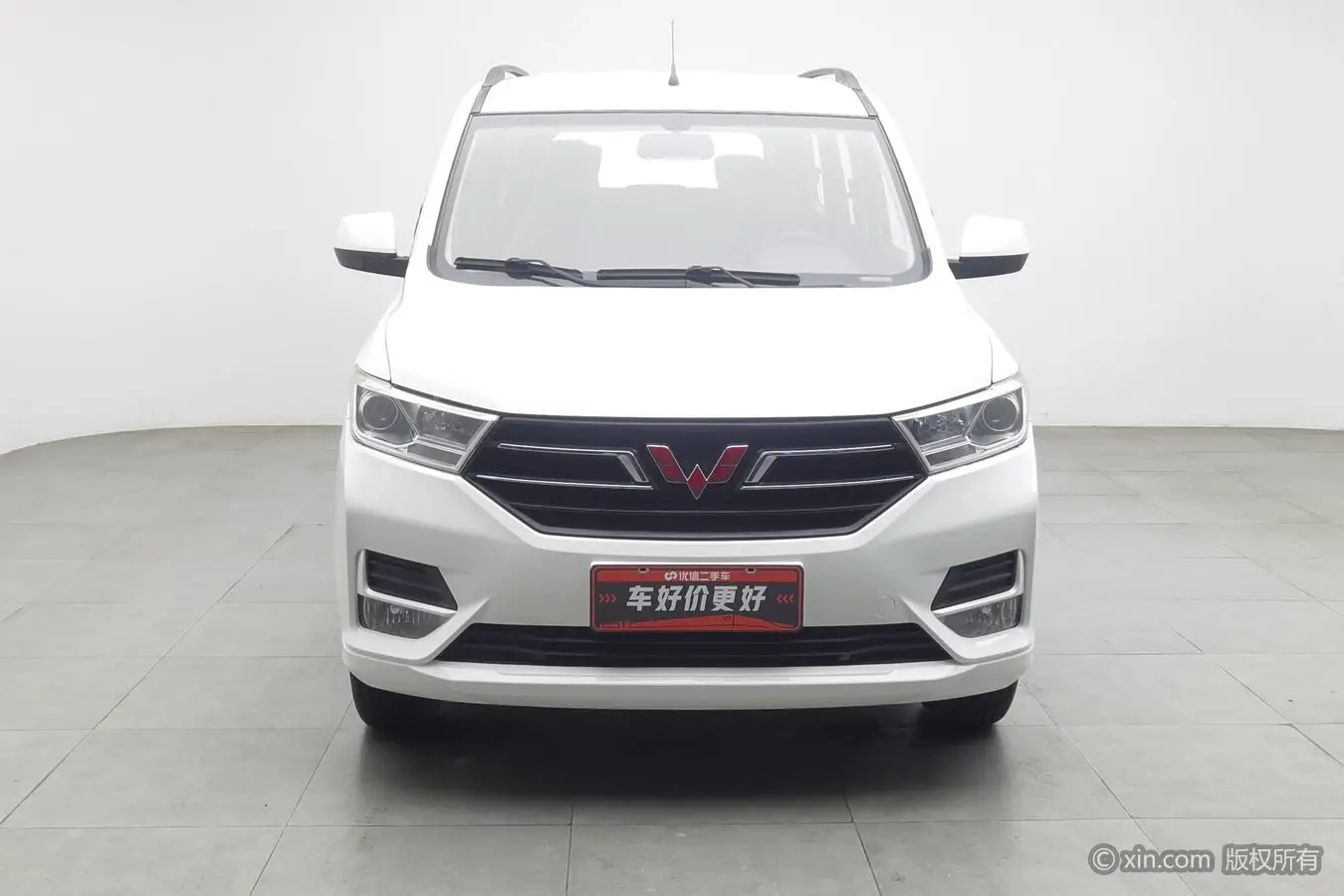Wuling Hongguang  из Китая