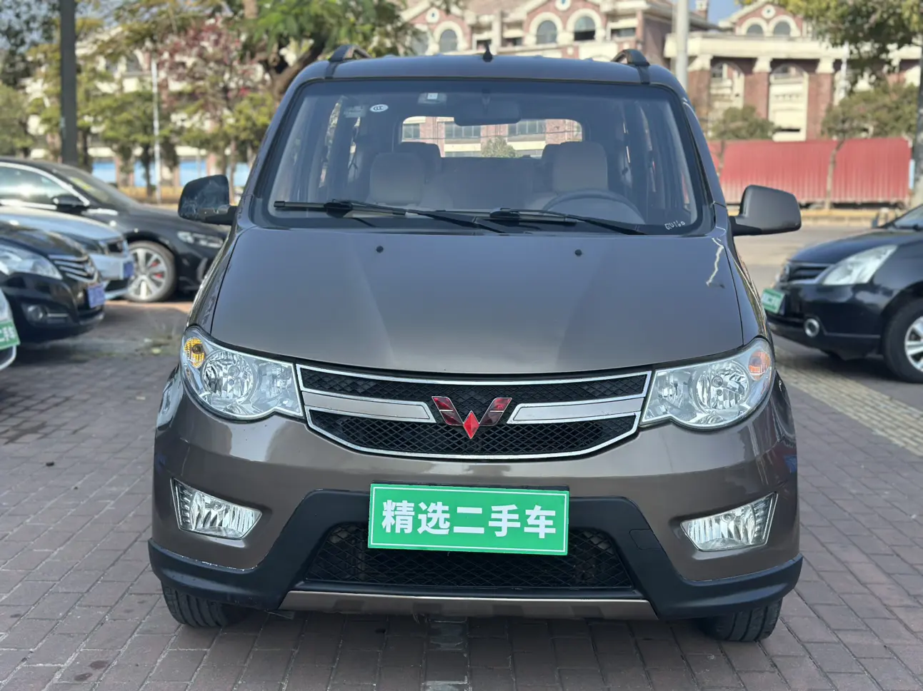 Wuling Hongguang  из Китая
