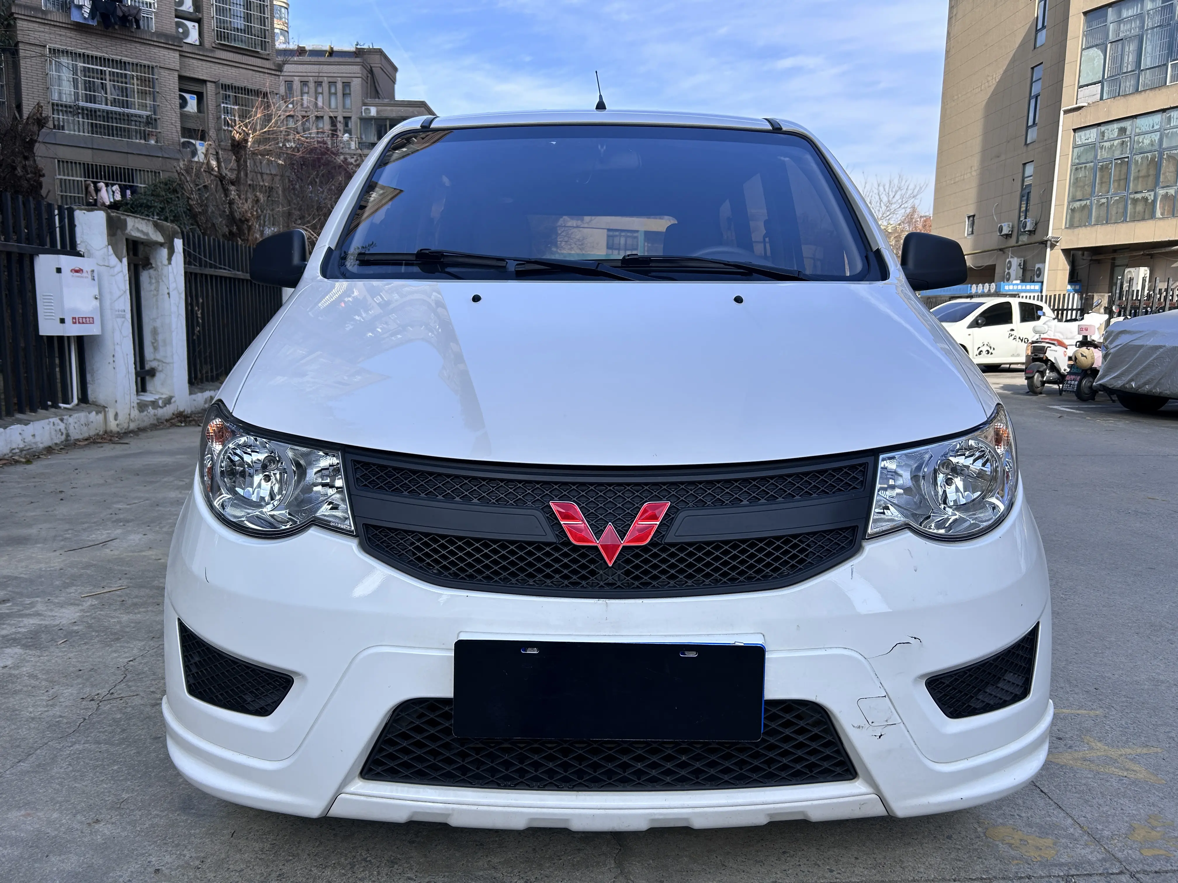 Wuling Hongguang  из Китая