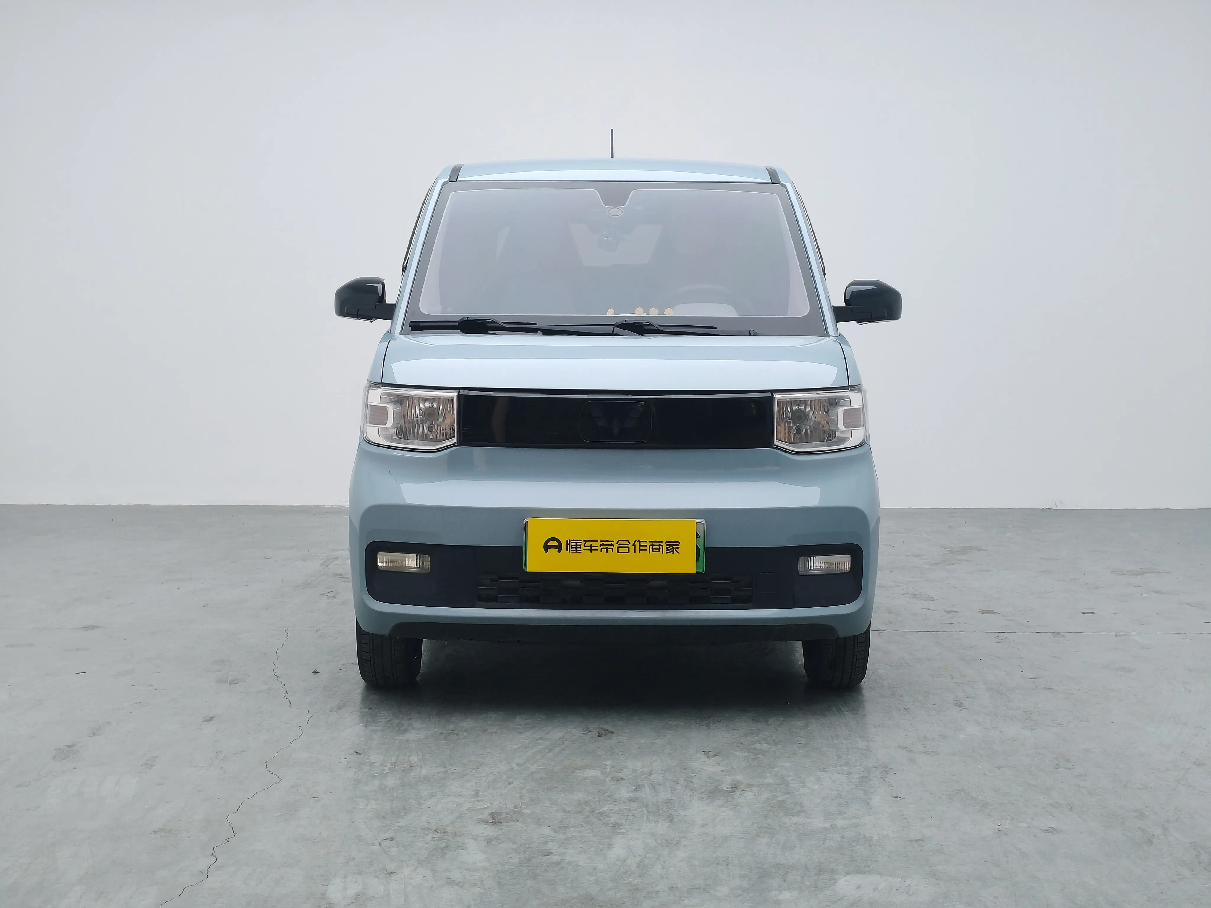 Wuling Hongguang MINIEV  из Китая