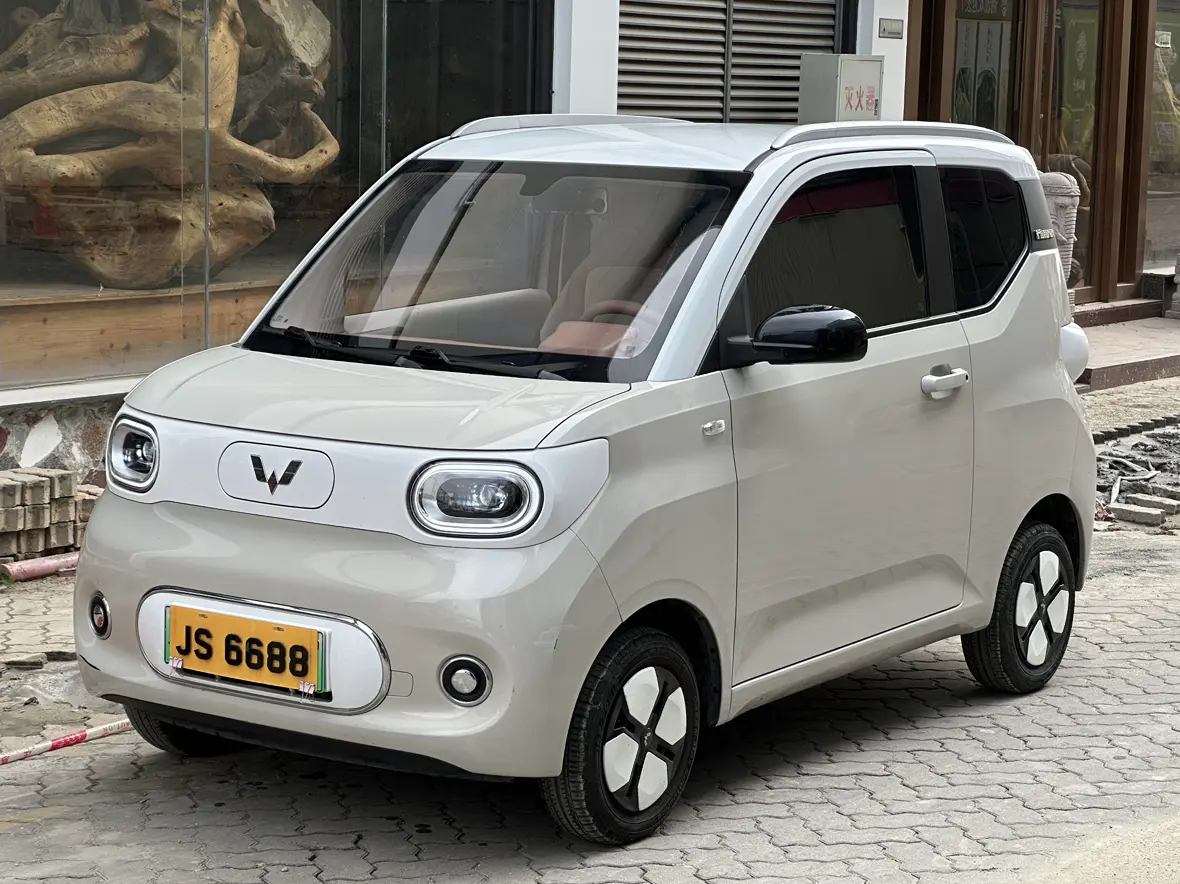 Wuling Hongguang MINIEV  из Китая