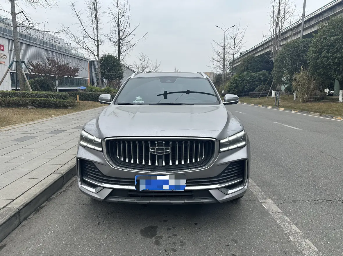 Geely Monjaro (Xingyue L)  из Китая