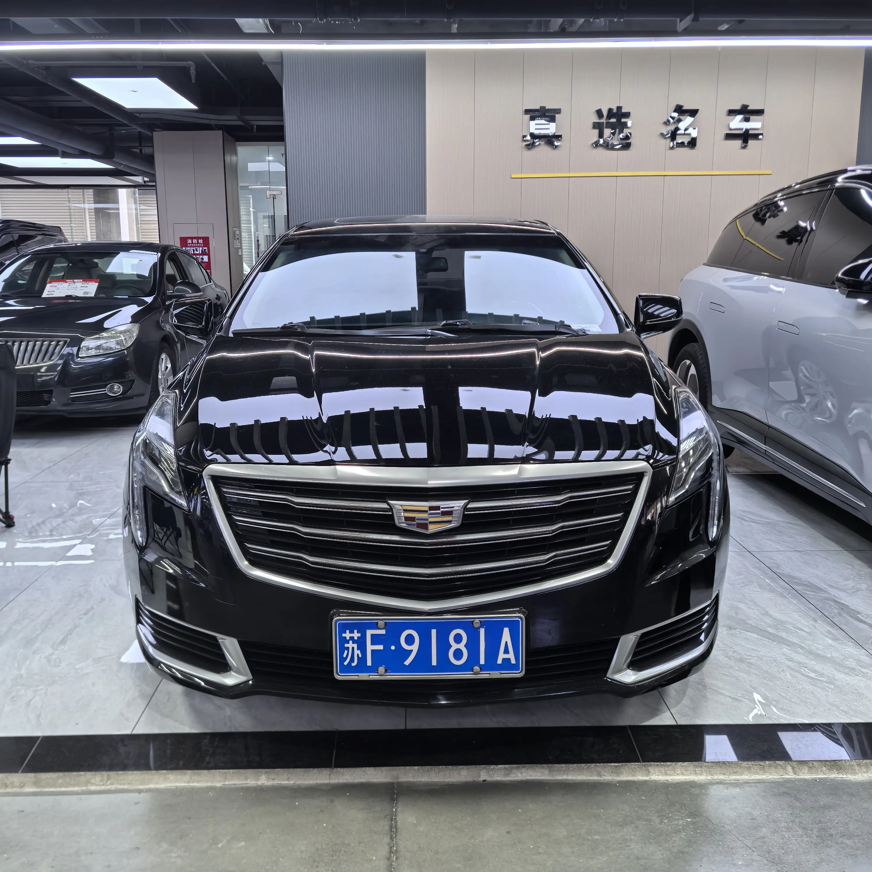 Cadillac XTS  из Китая
