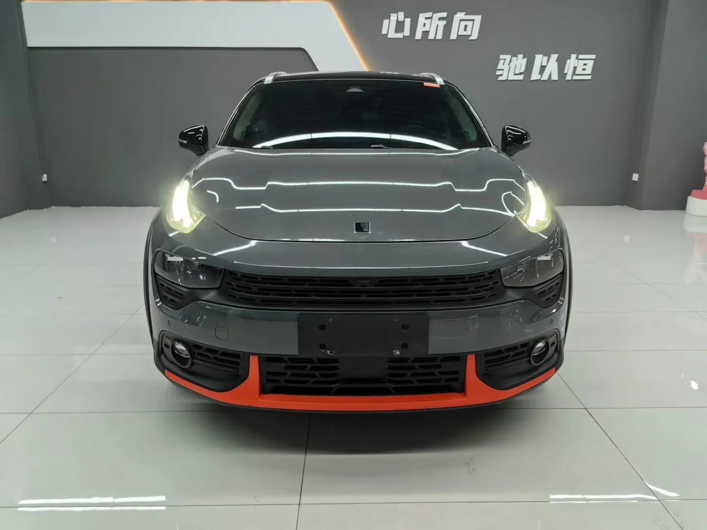 Lynk & Co 02  из Китая