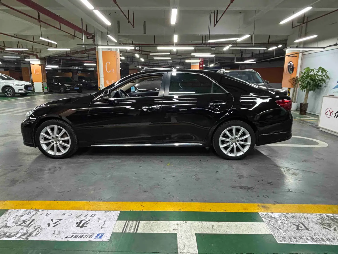 Toyota Ruizhi  из Китая