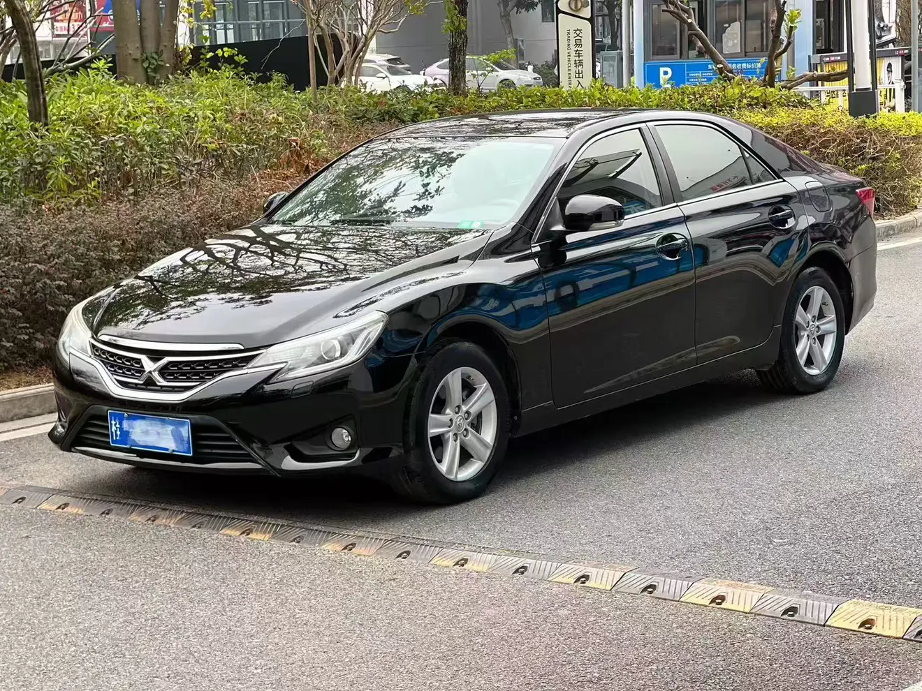 Toyota Ruizhi  из Китая