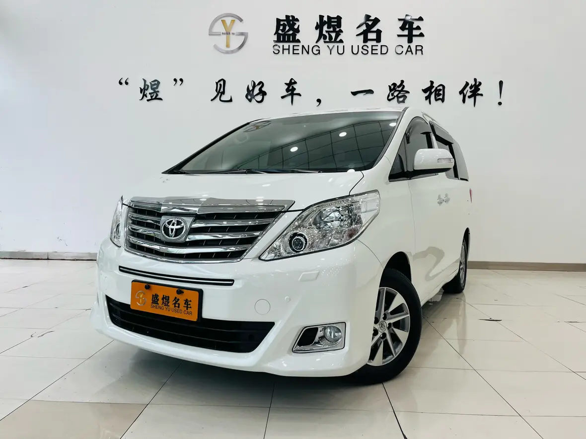 Toyota Alphard (Elfa)  из Китая