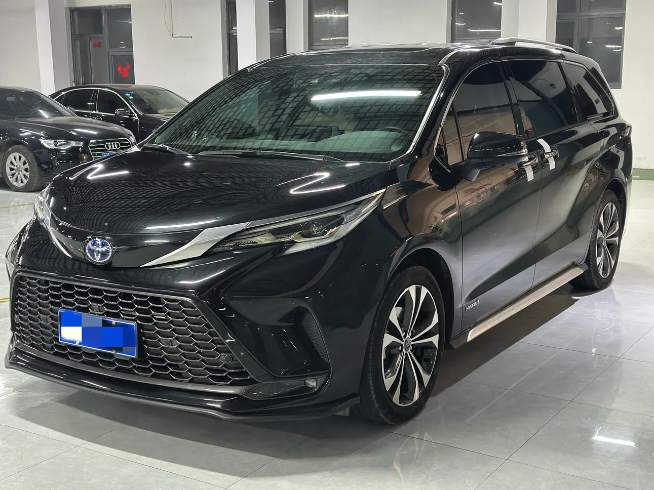 Toyota Granvia  из Китая