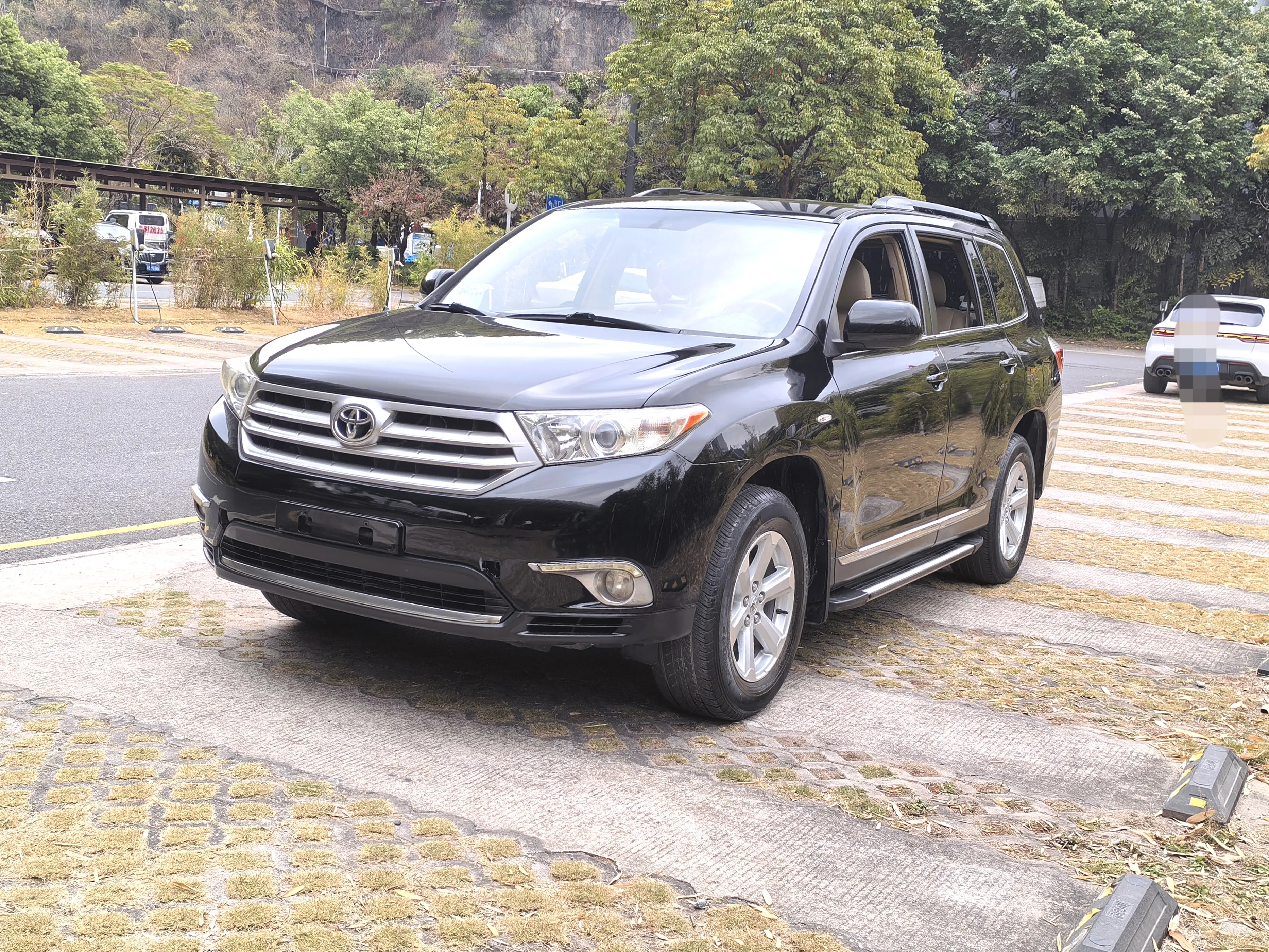 Toyota Highlander  из Китая