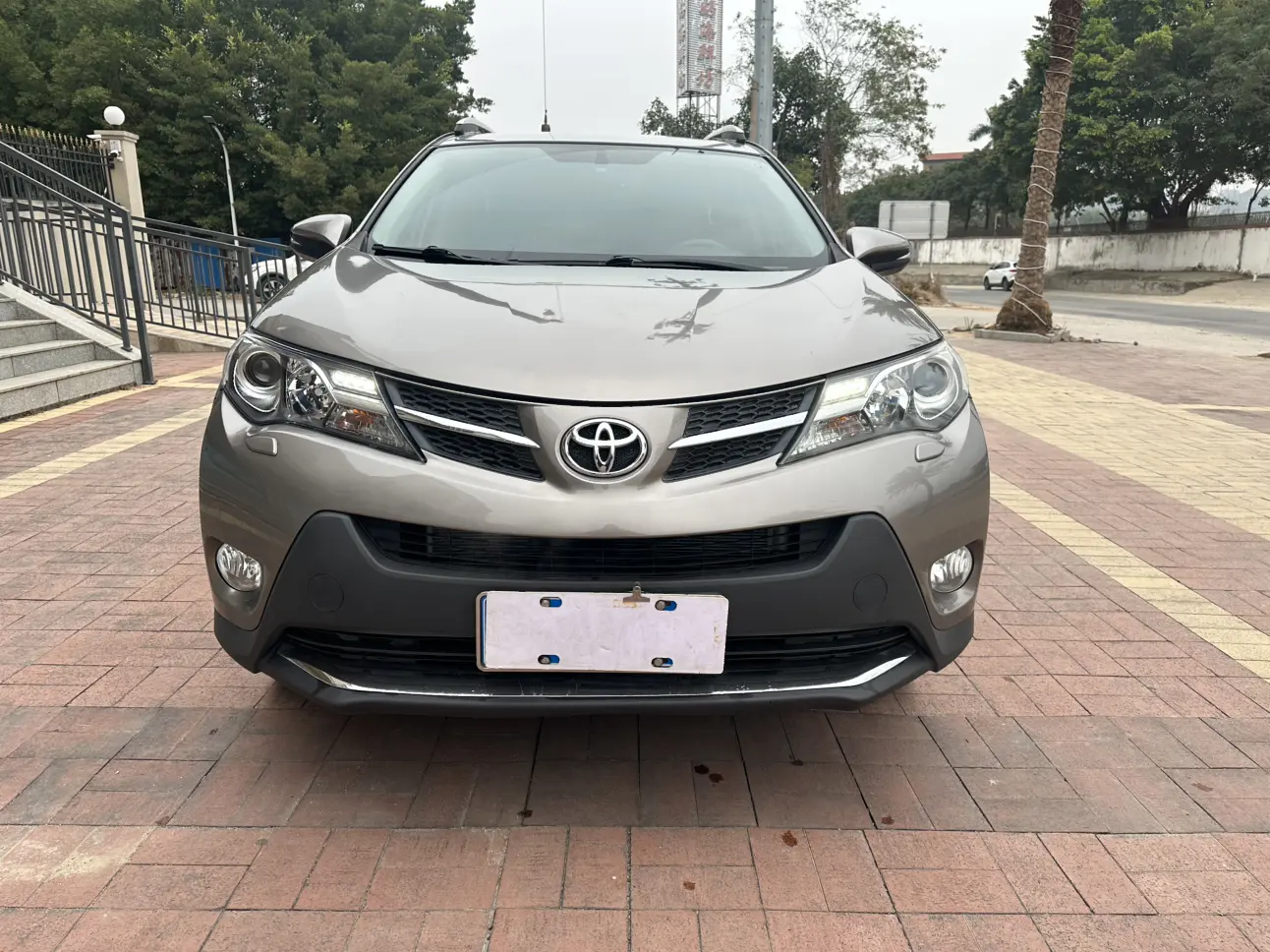 Toyota RAV4  из Китая