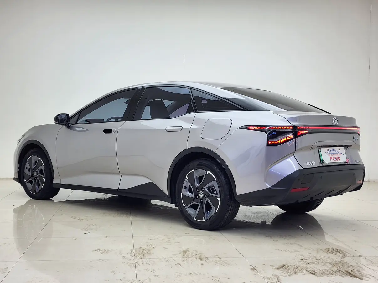 Toyota bZ3  из Китая