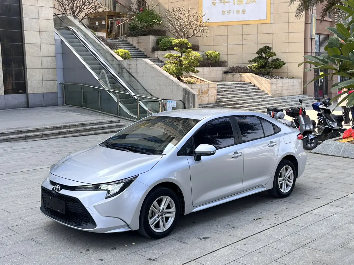 Toyota Levin (Lei Ling)  из Китая