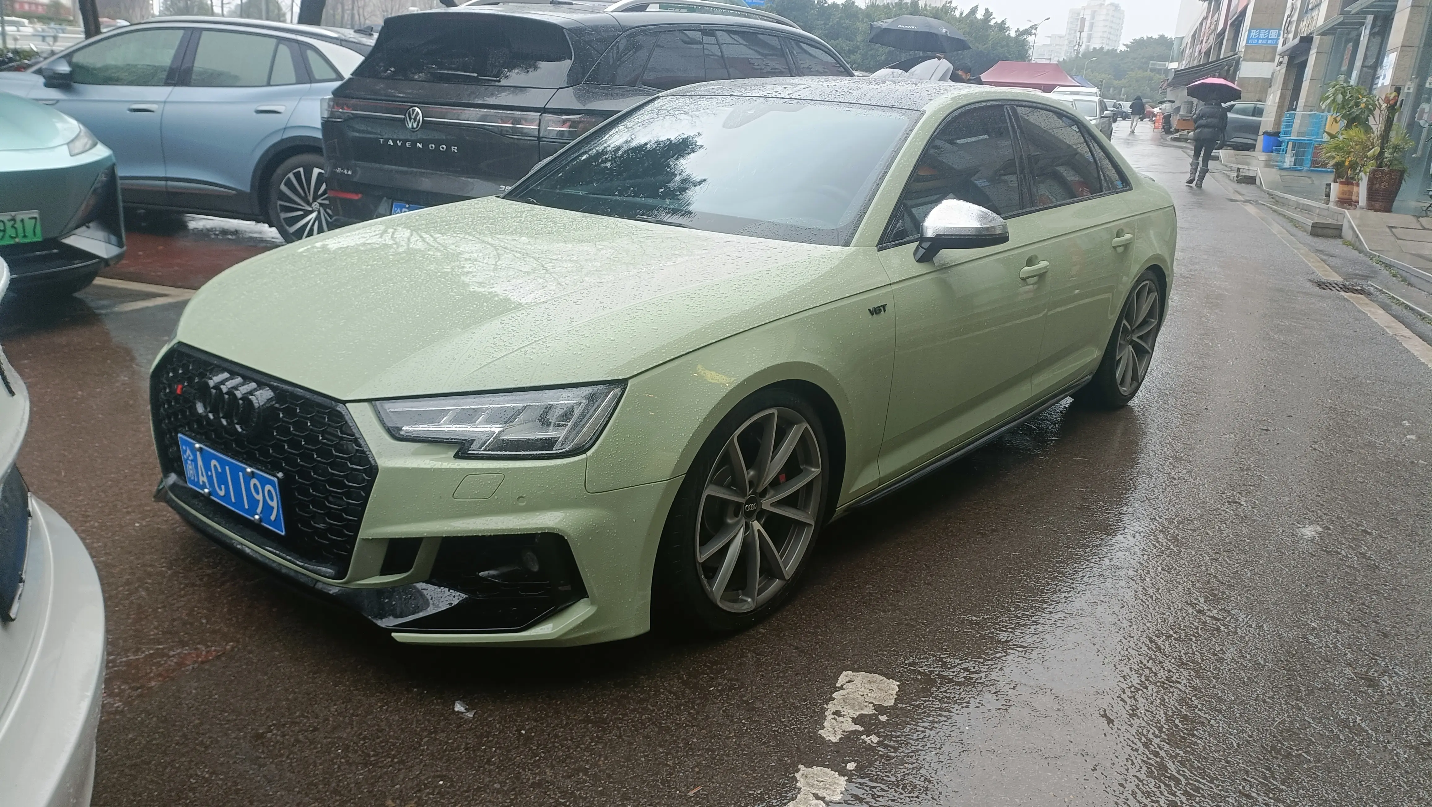 Audi S4  из Китая