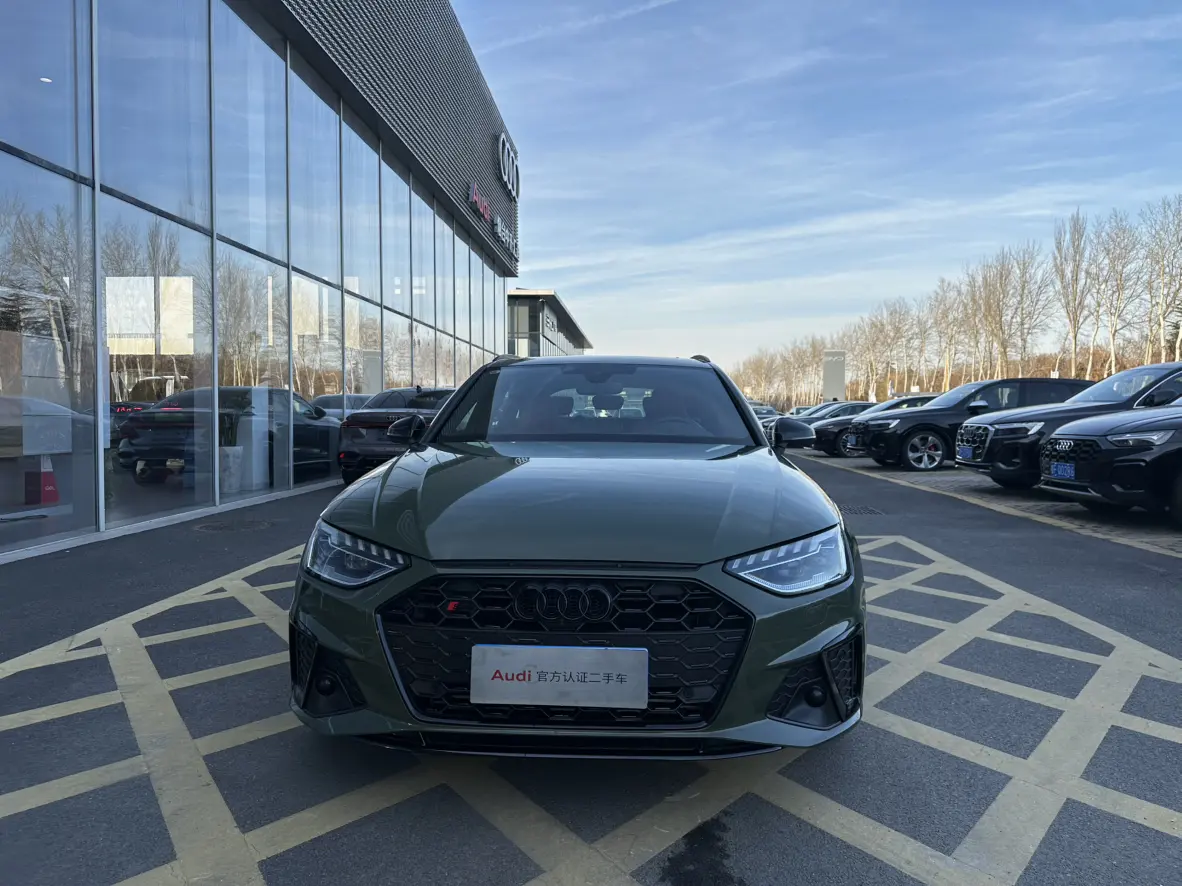 Audi S4  из Китая