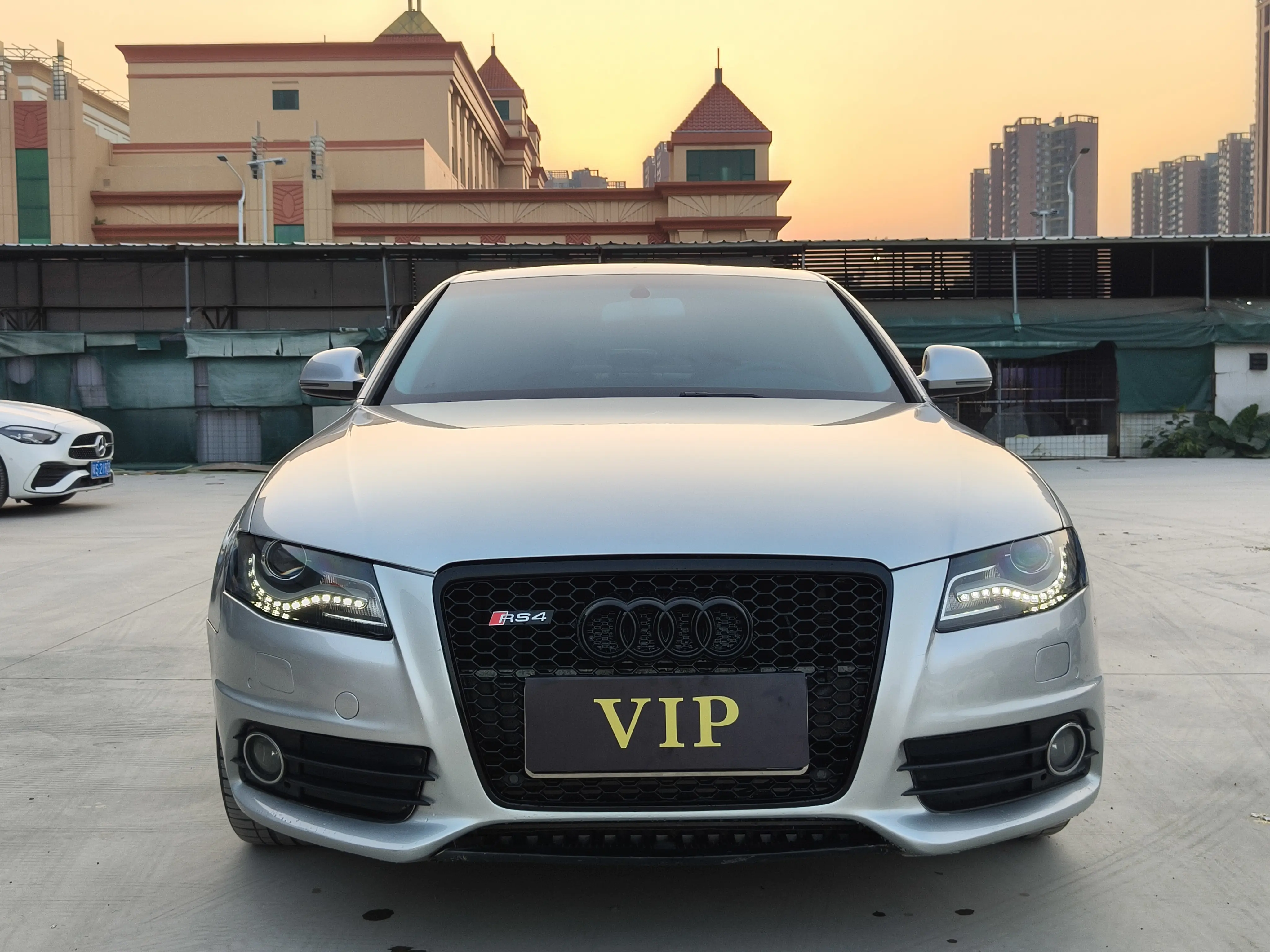 Audi A4L  из Китая