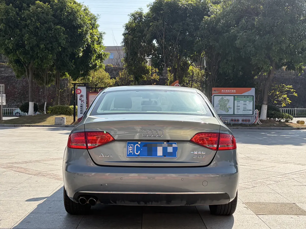 Audi A4L  из Китая