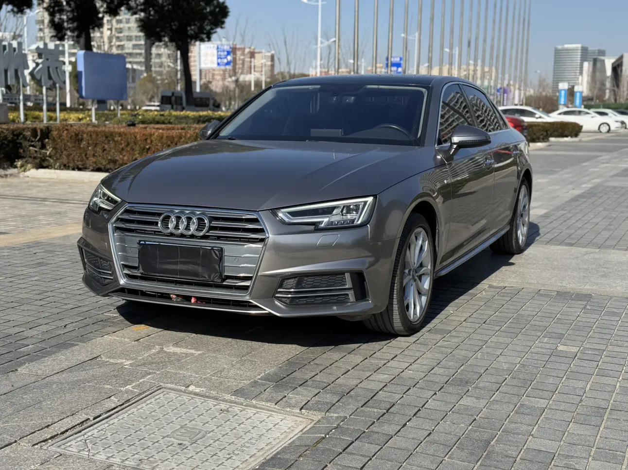 Audi A4L  из Китая