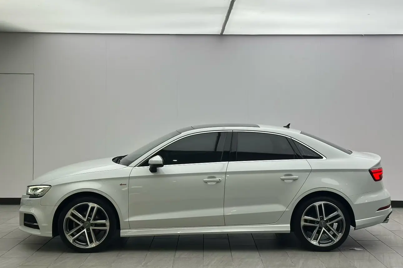 Audi A3  из Китая