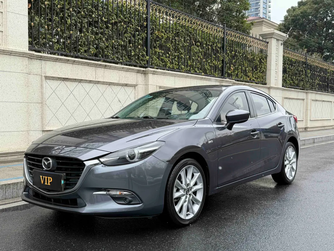 Mazda Axela (Mazda3)  из Китая