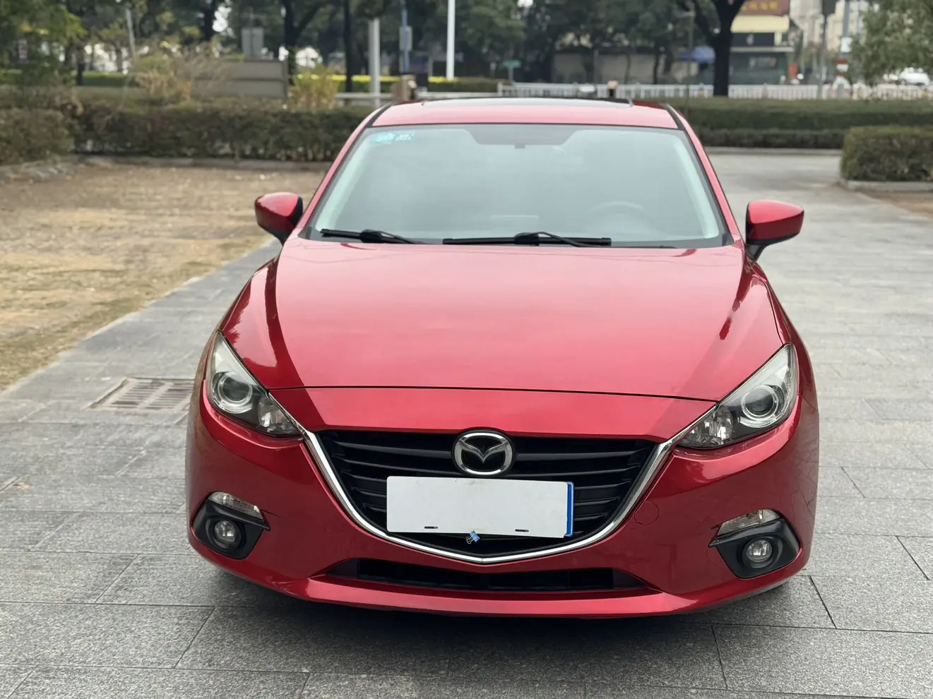 Mazda Axela (Mazda3)  из Китая