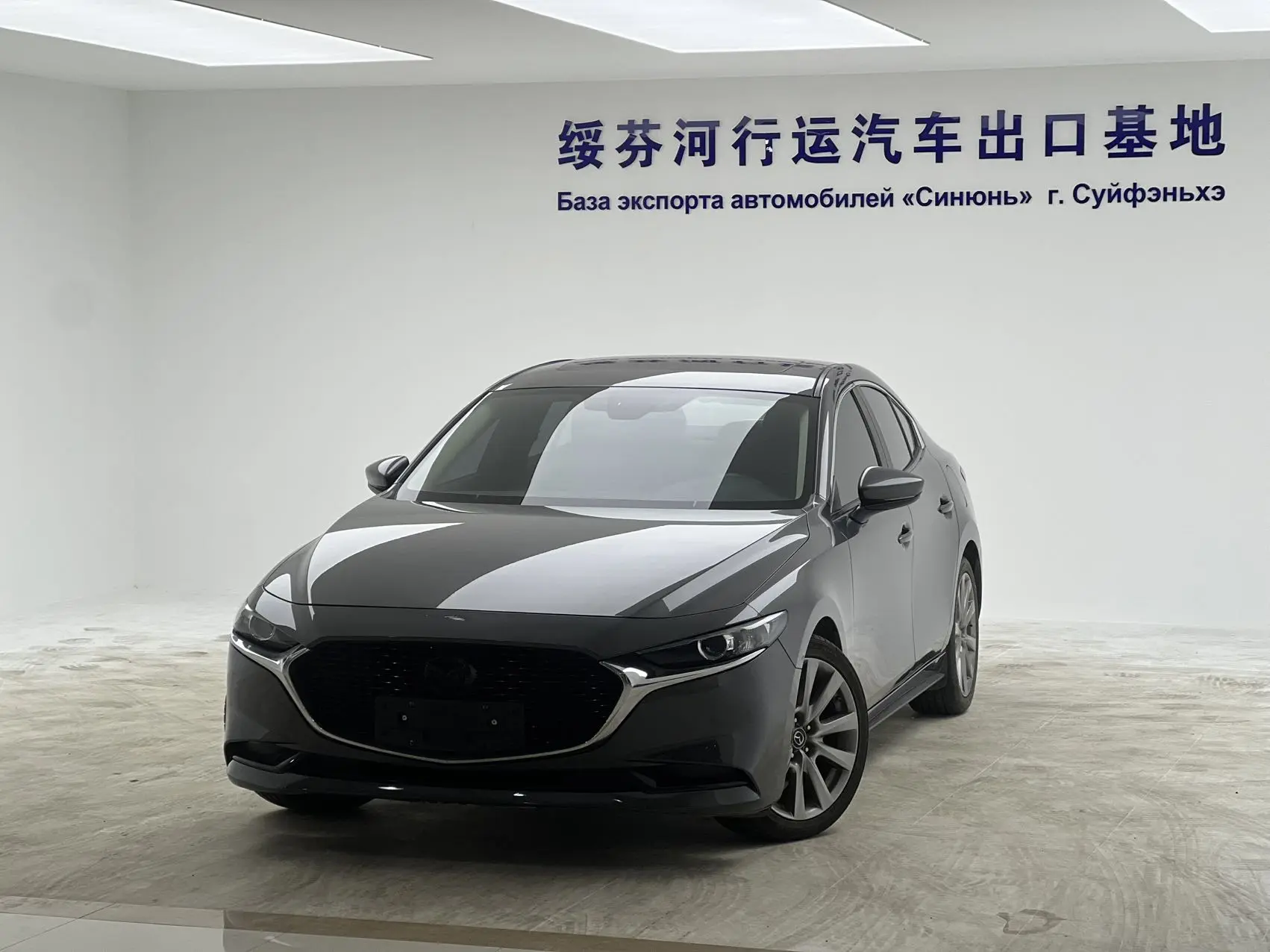 Mazda Axela (Mazda3)  из Китая