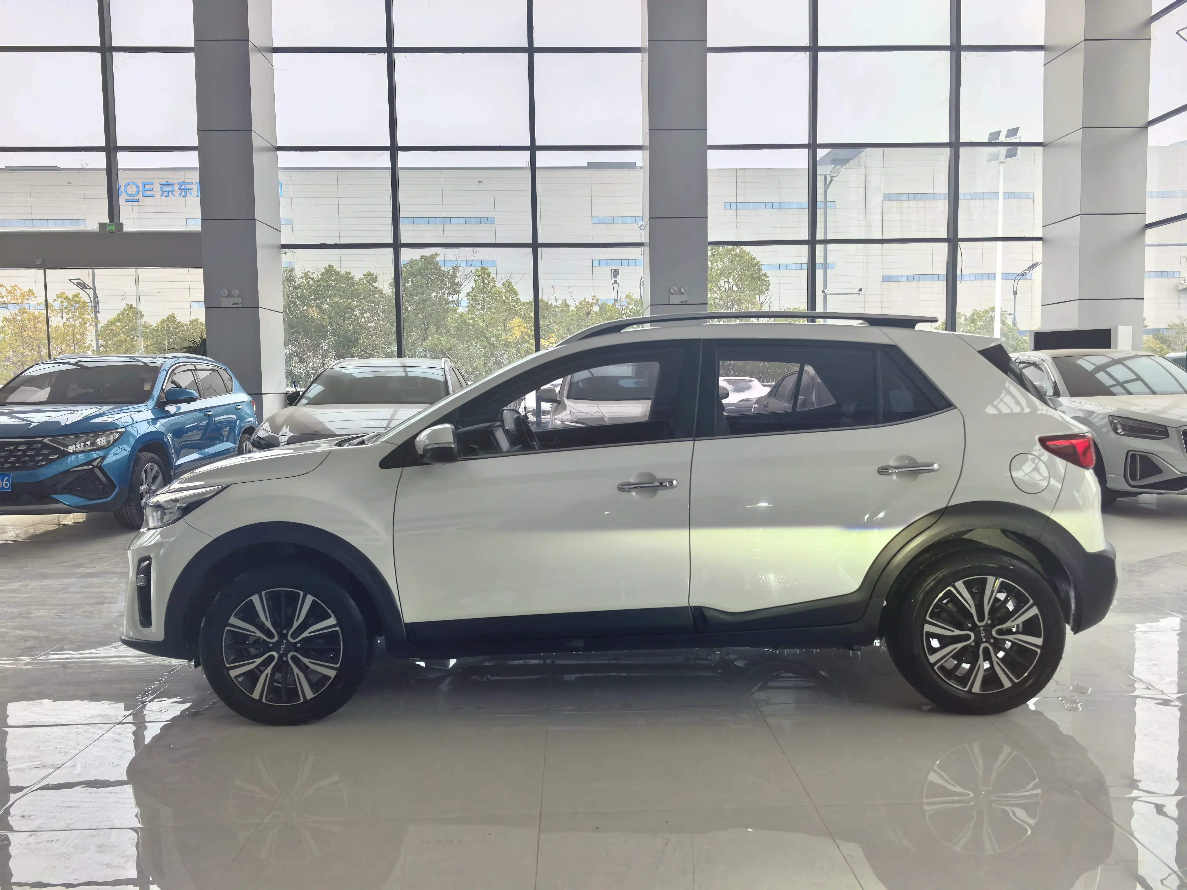 Kia KX1 (Yipao)  из Китая