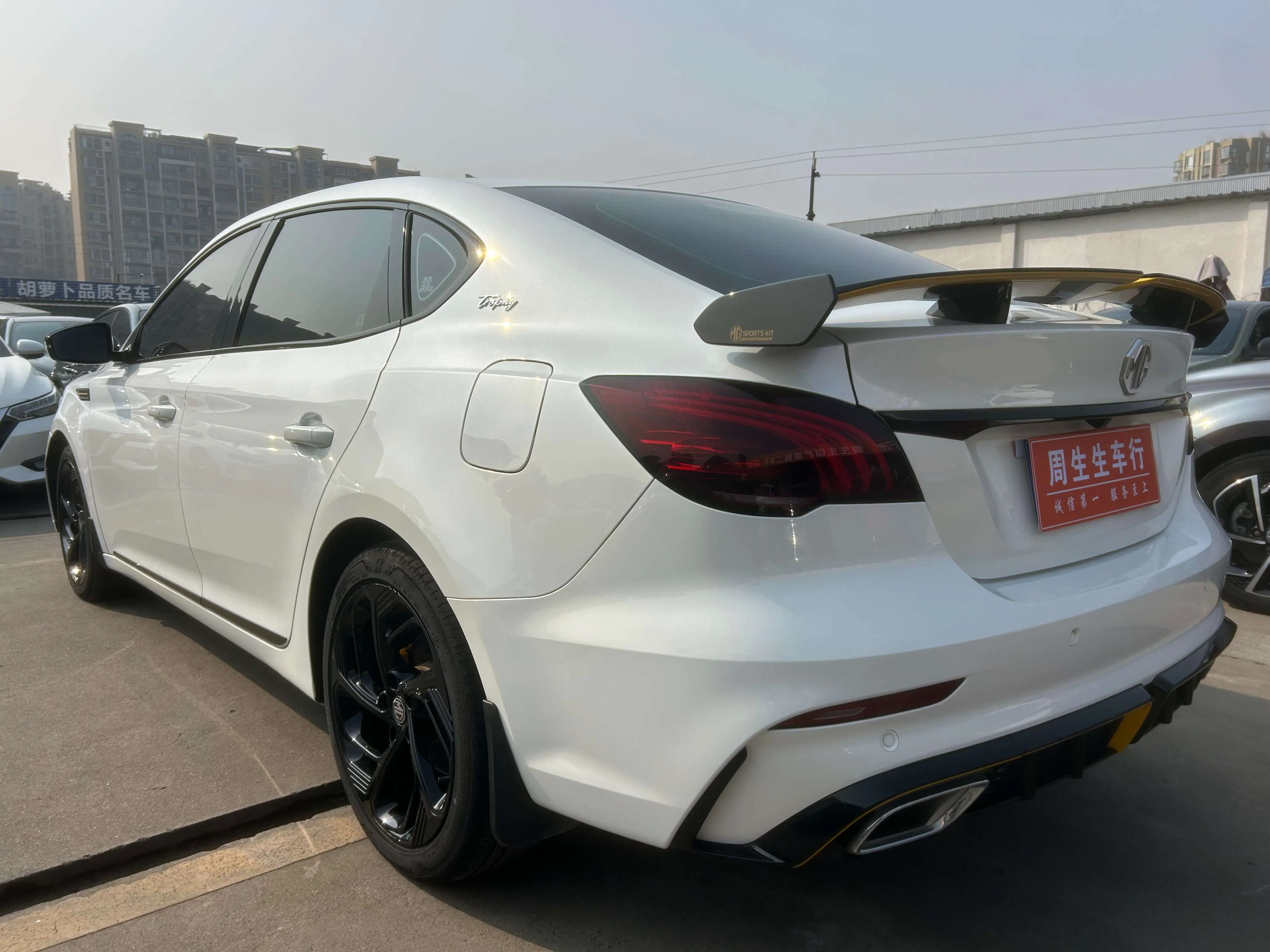 MG 6  из Китая