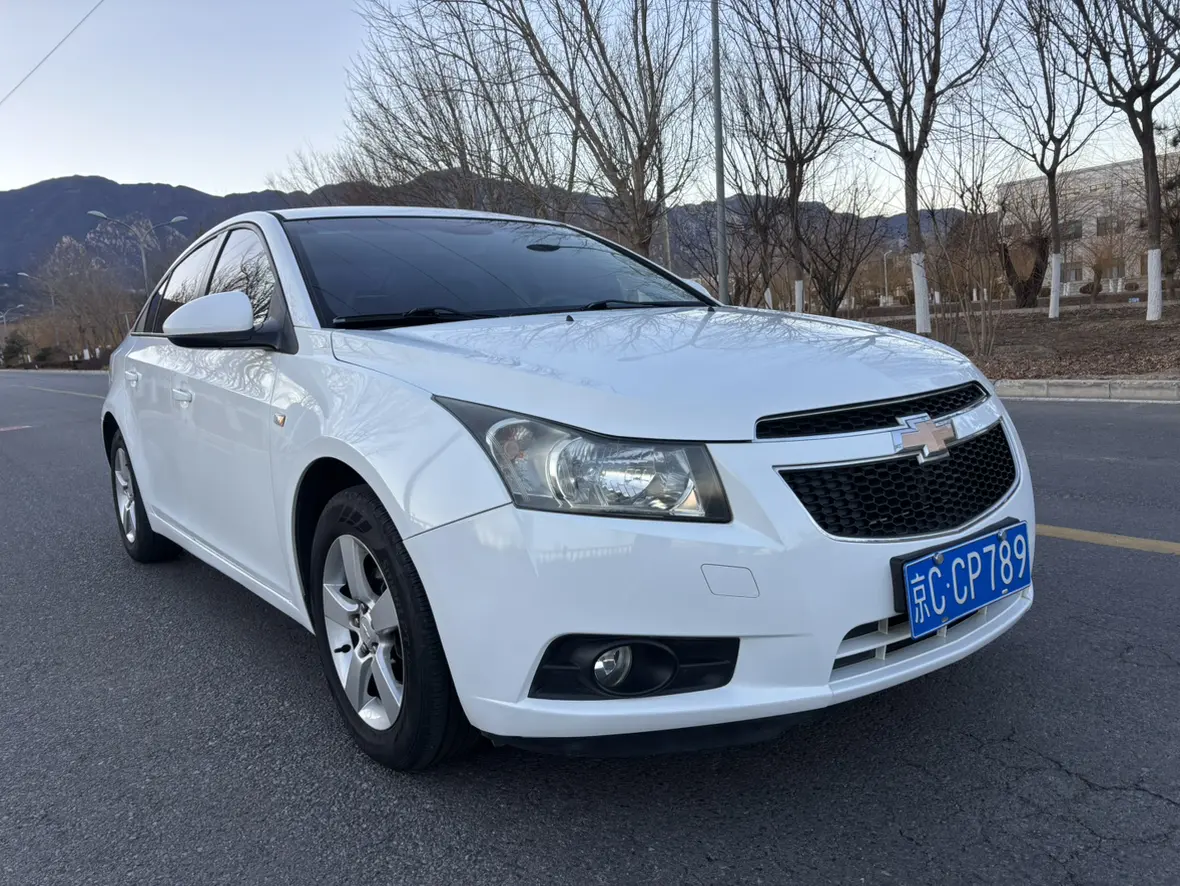 Chevrolet Monza (Cruze)  из Китая