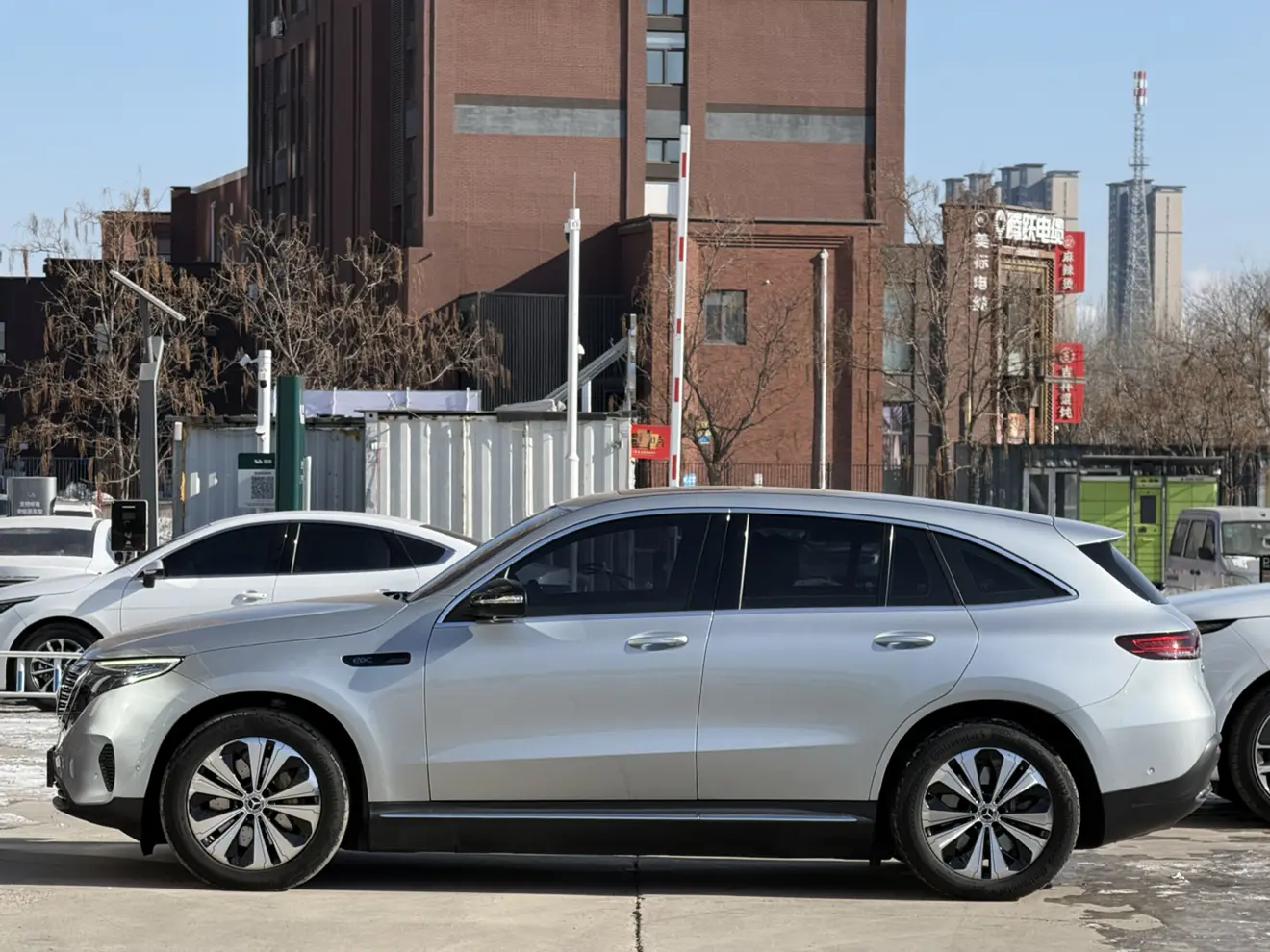 Mercedes-Benz EQC  из Китая