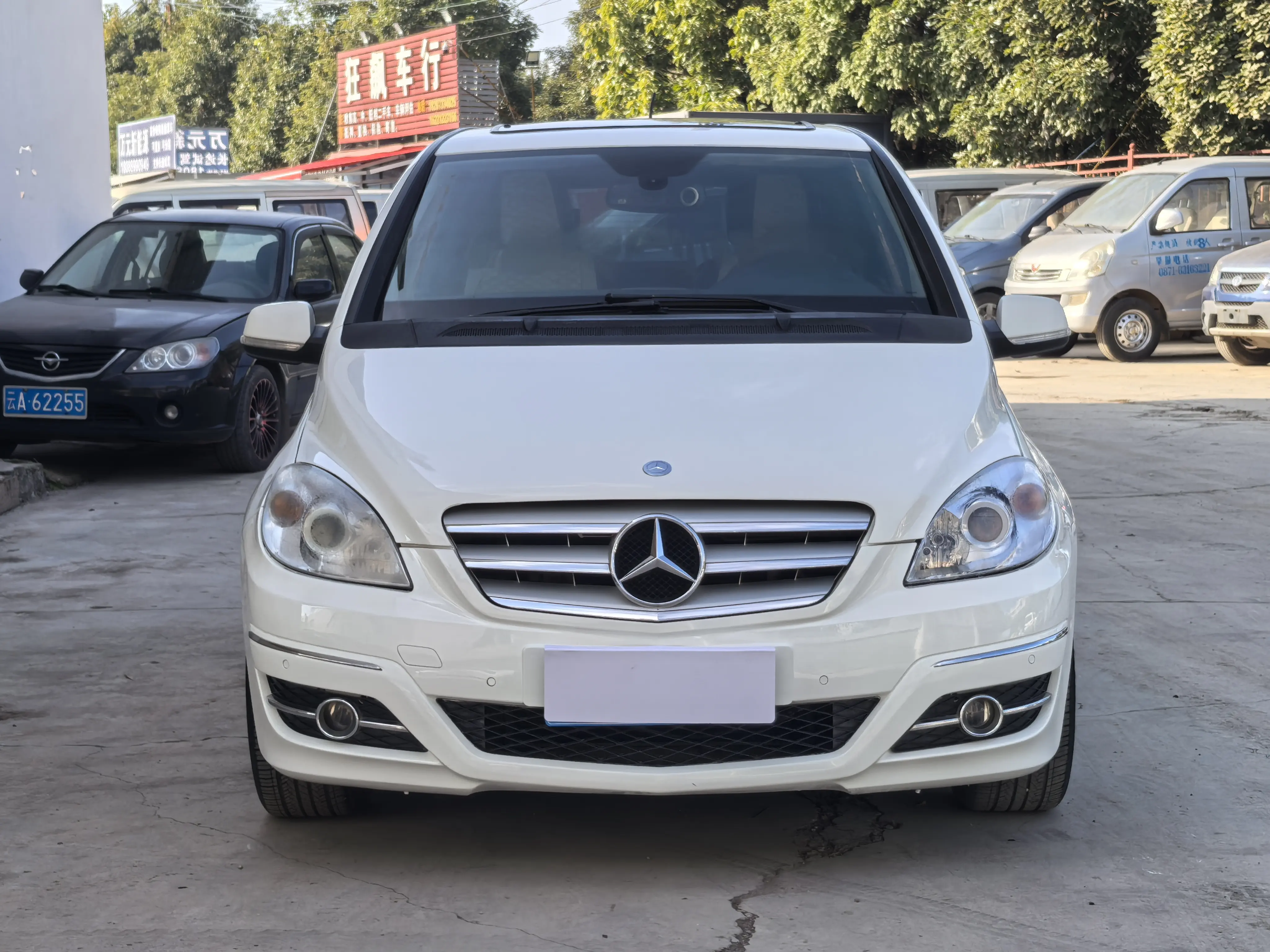 Mercedes-Benz Mercedes Benz B Class  из Китая
