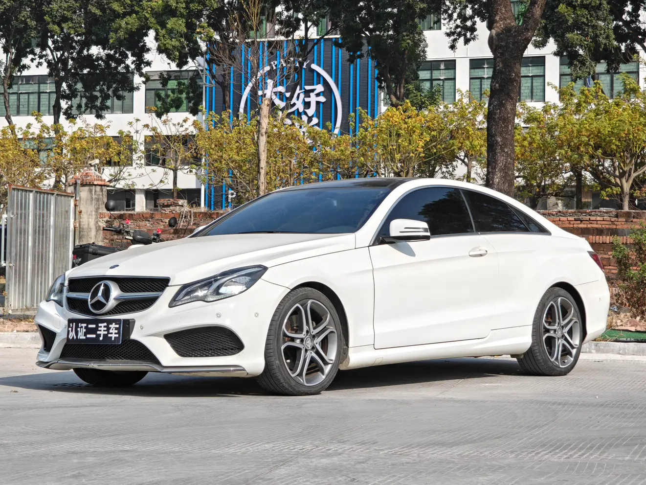 Mercedes-Benz E-Class  из Китая