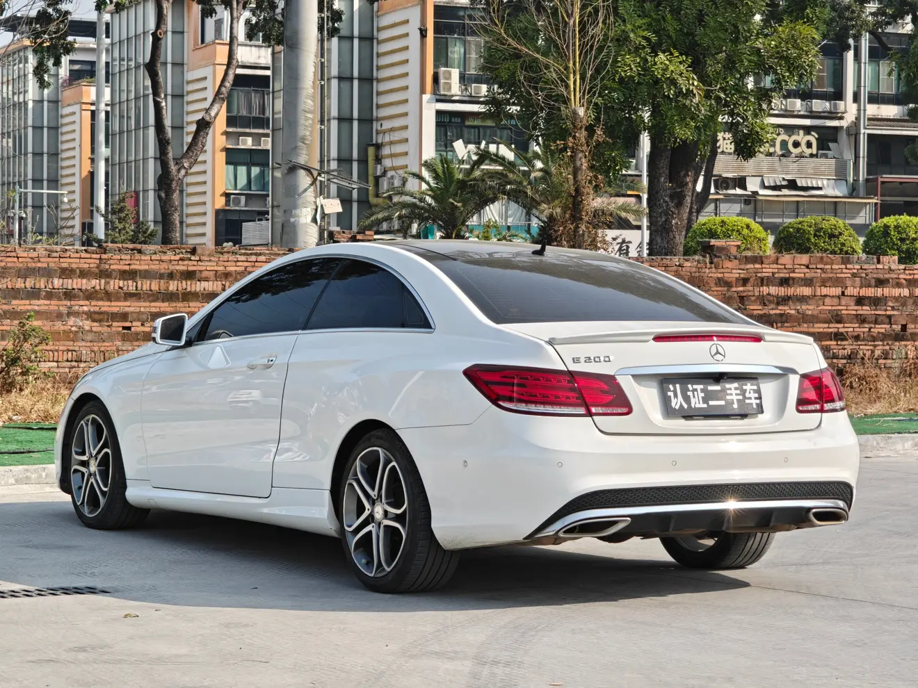 Mercedes-Benz E-Class  из Китая