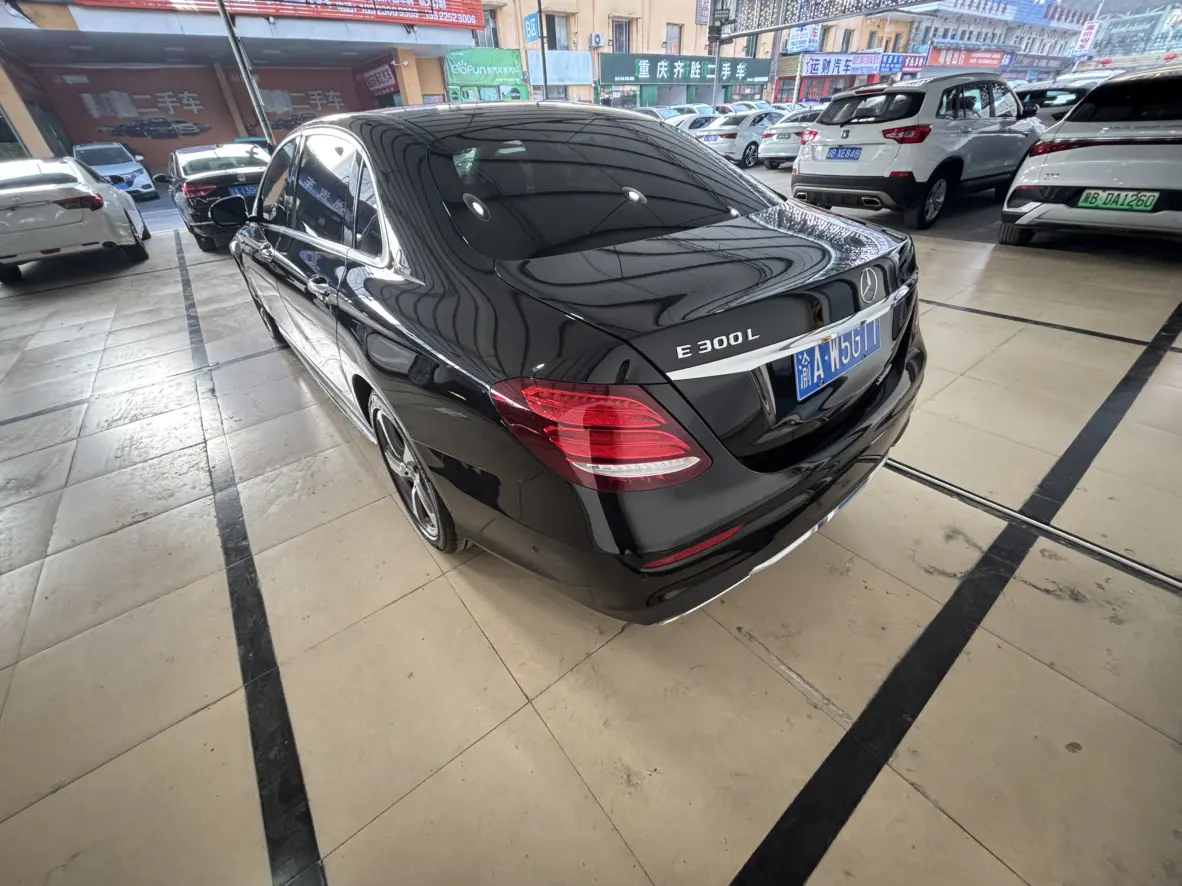 Mercedes-Benz E-Class  из Китая