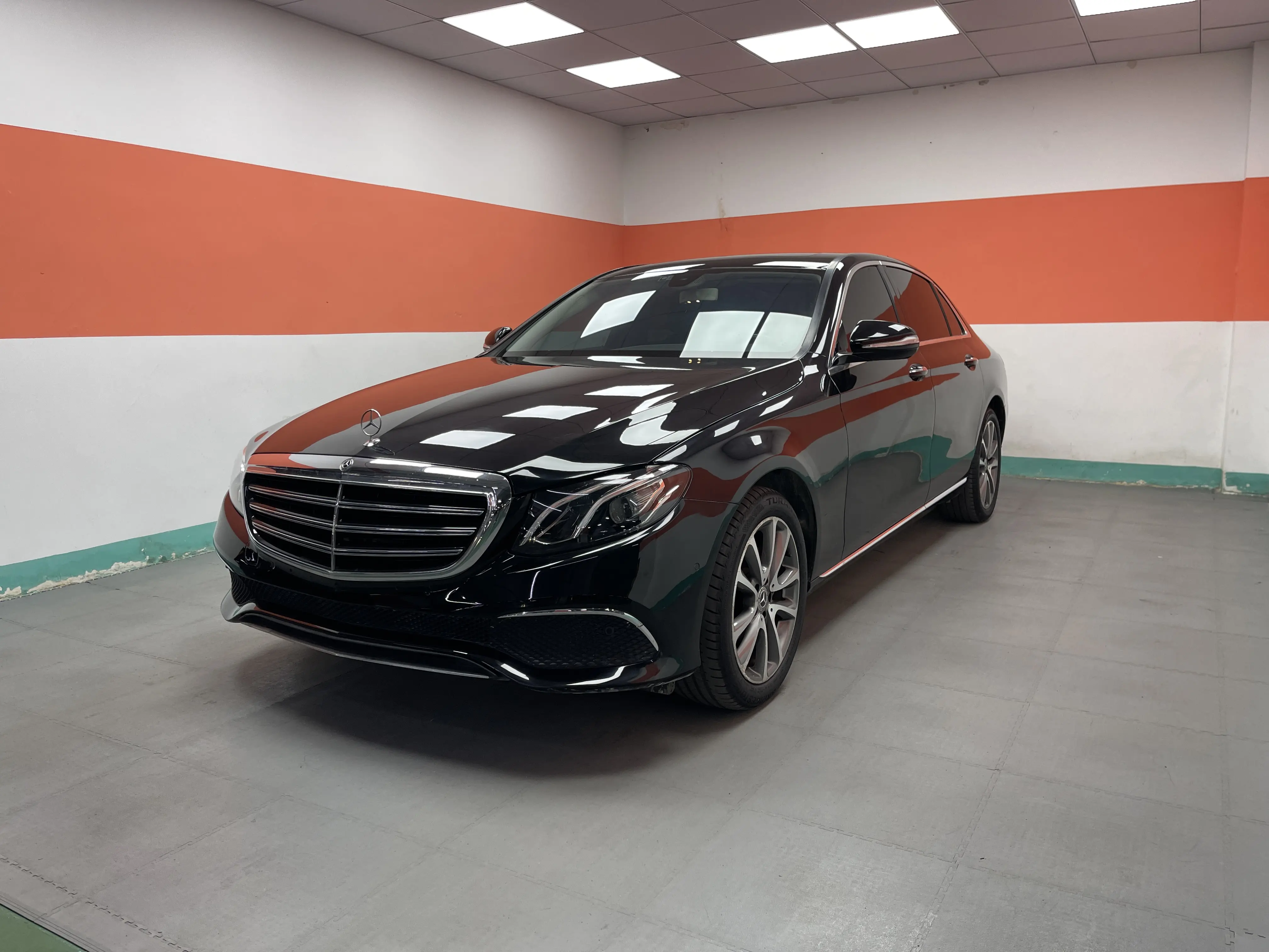 Mercedes-Benz E-Class  из Китая