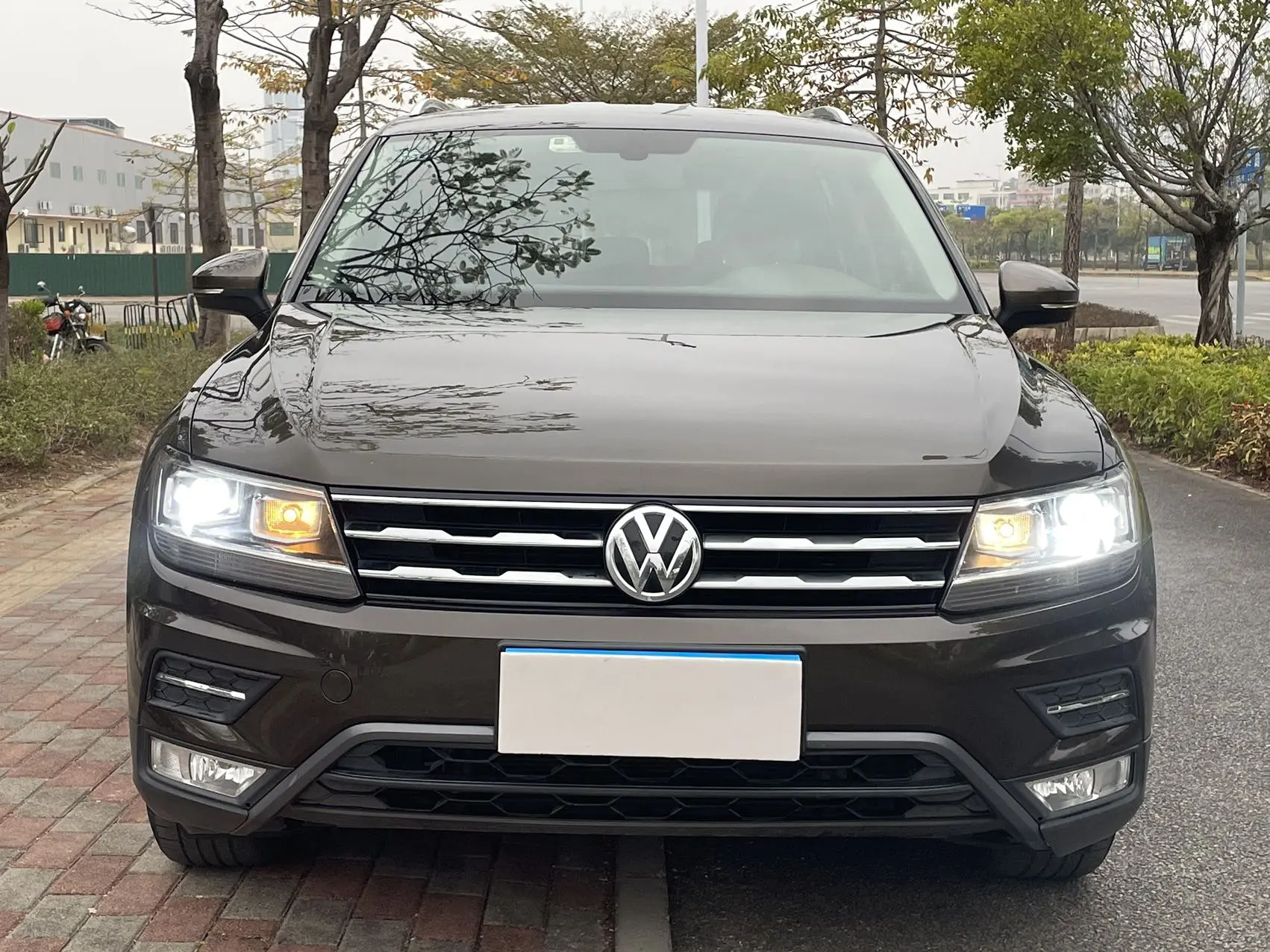 Volkswagen Tiguan L  из Китая