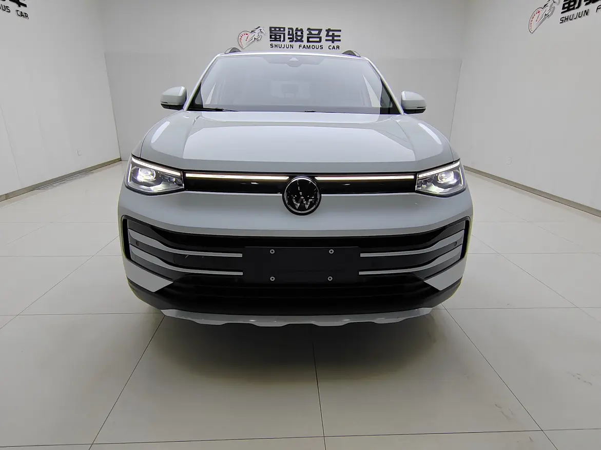 Volkswagen Tharu  из Китая