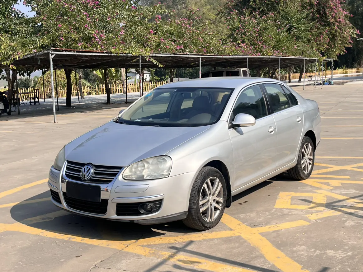 Volkswagen Sagitar  из Китая