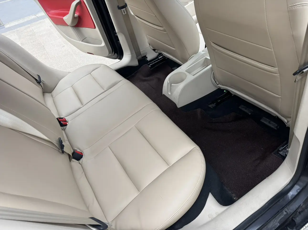 Volkswagen Sagitar  из Китая