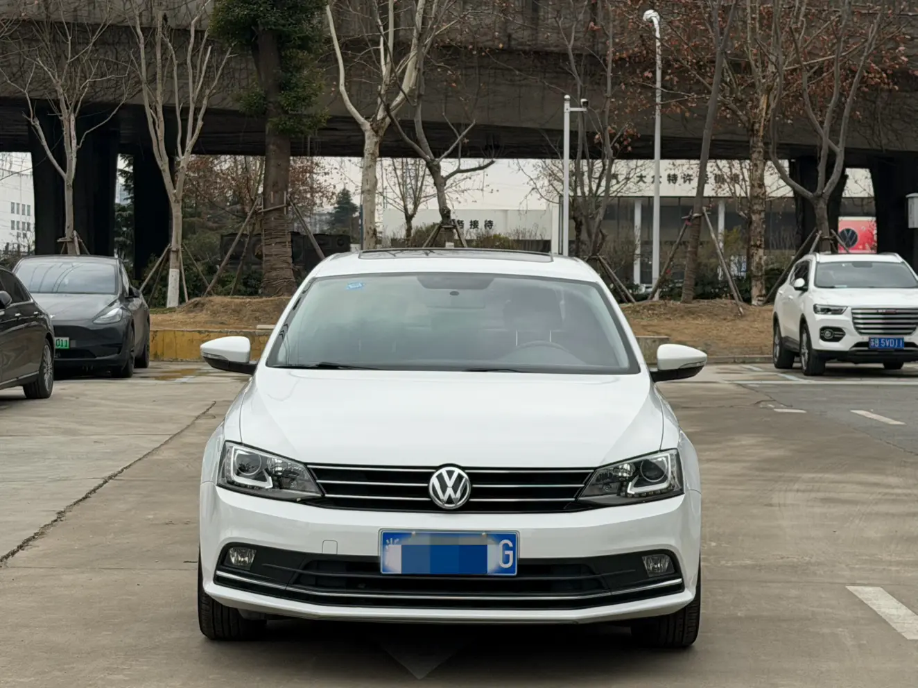 Volkswagen Sagitar  из Китая