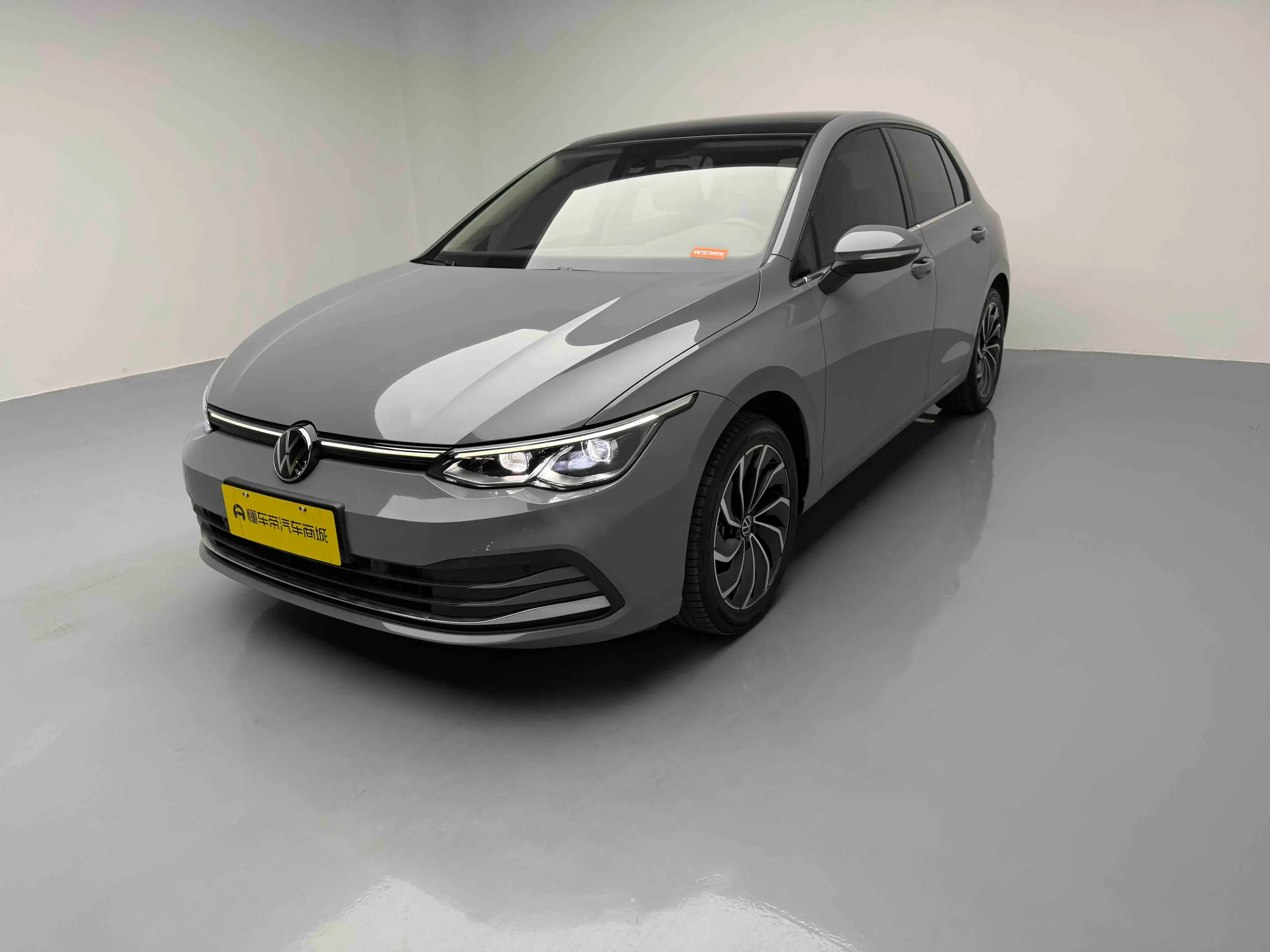 Volkswagen Golf  из Китая