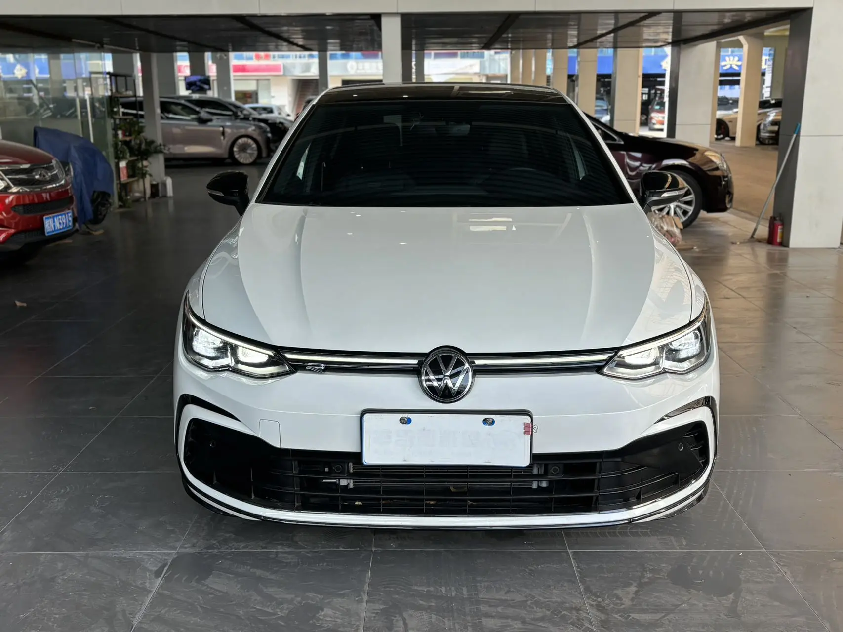 Volkswagen Golf  из Китая