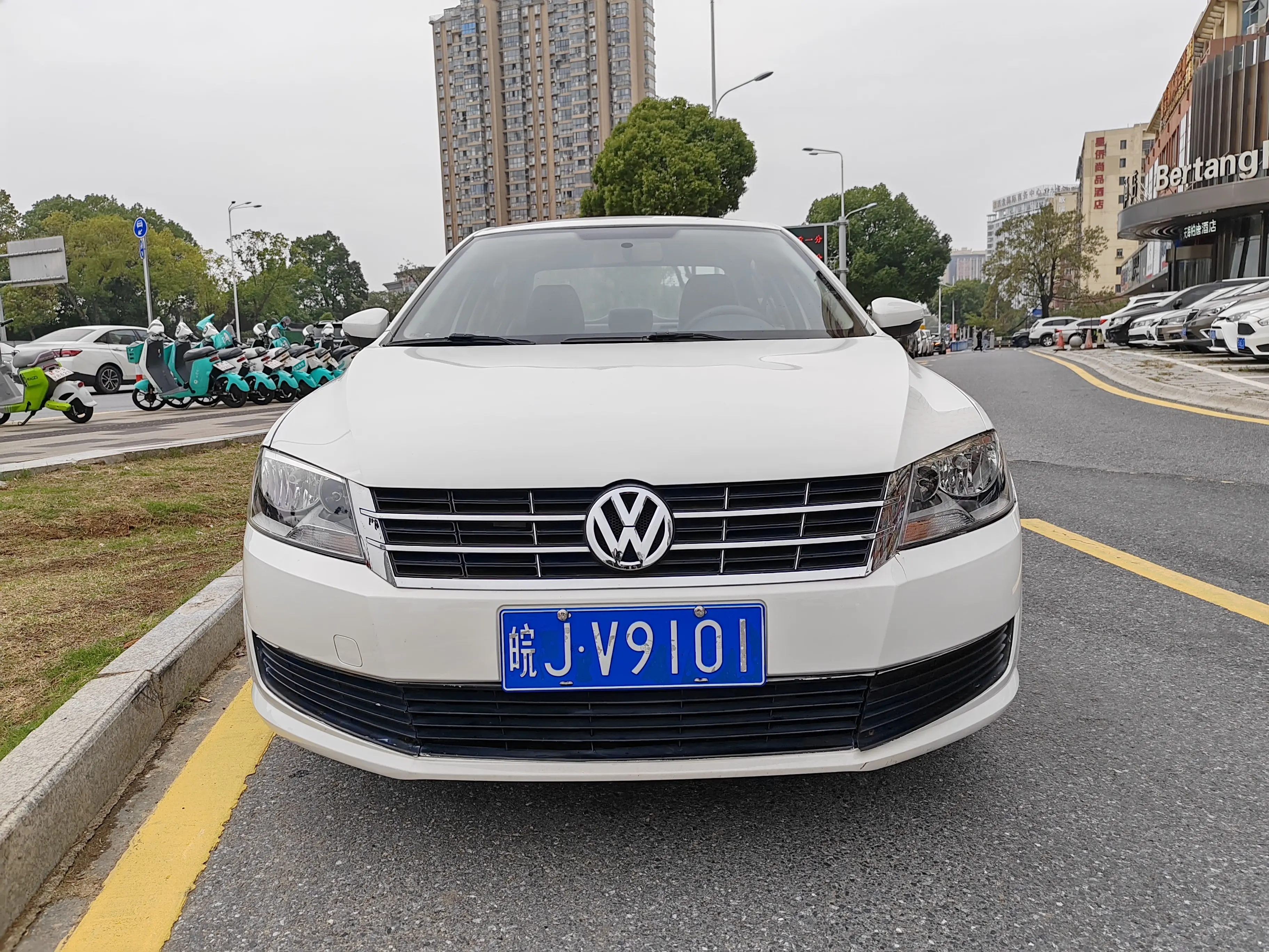 Volkswagen Lavida  из Китая
