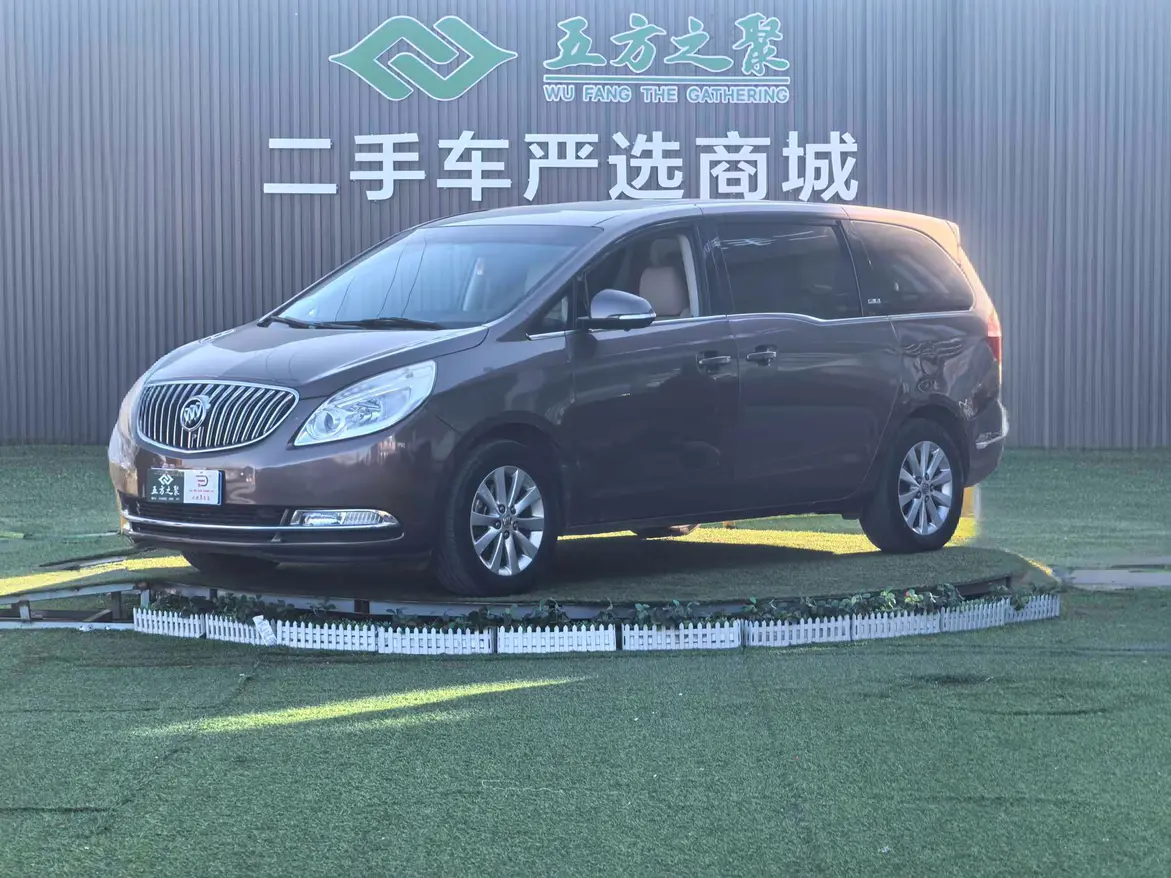 Buick GL8  из Китая