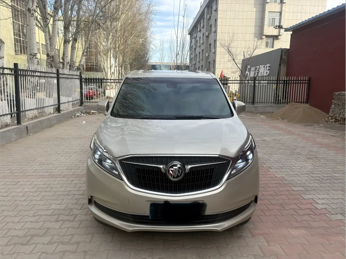 Buick GL8  из Китая