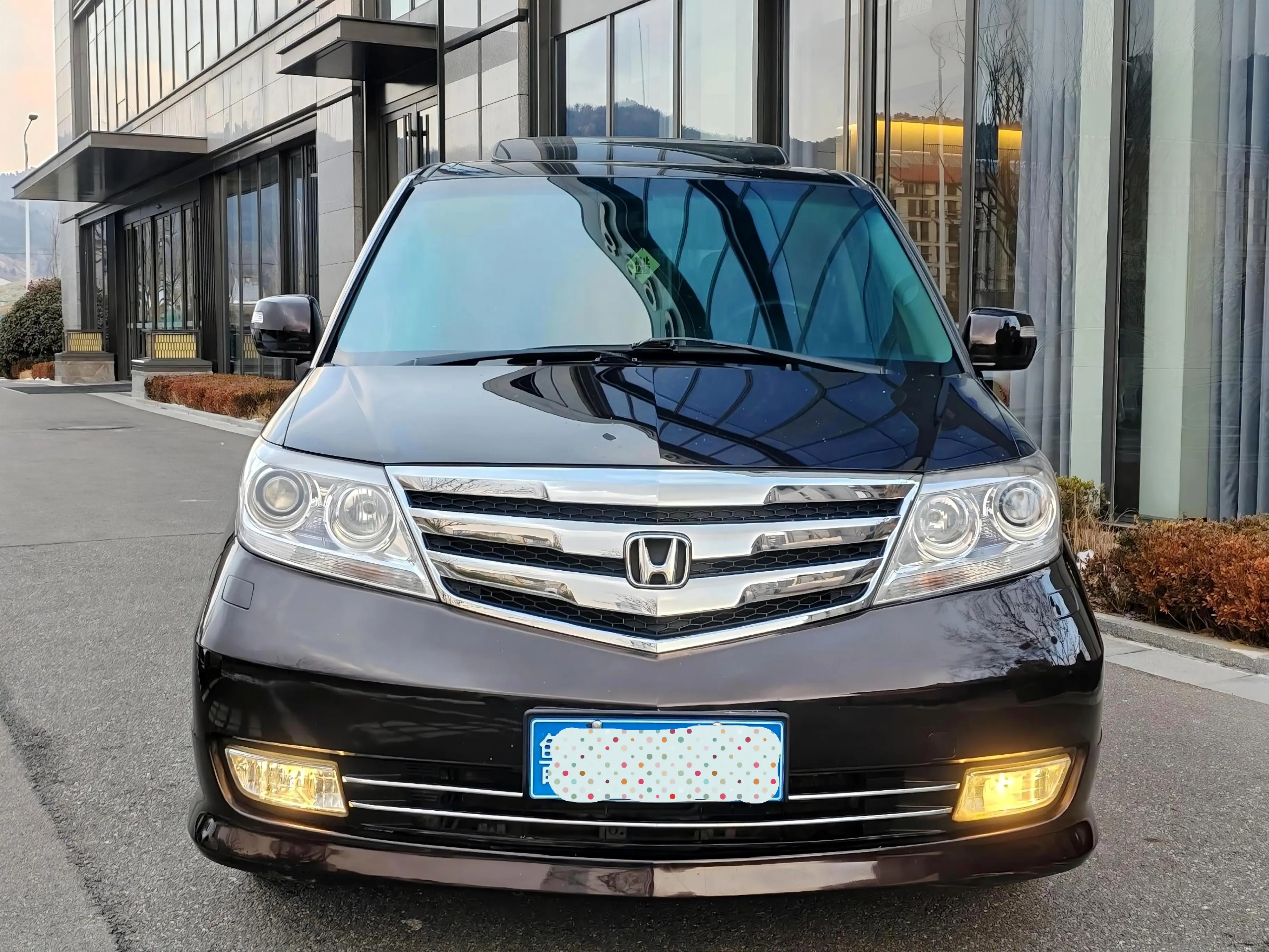 Honda Elysion (Alison)  из Китая